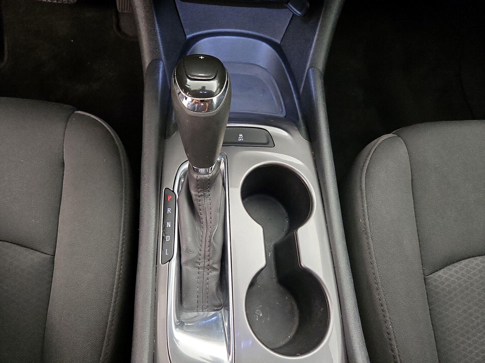 Thumbnail: 2019 Chevrolet Malibu - 17