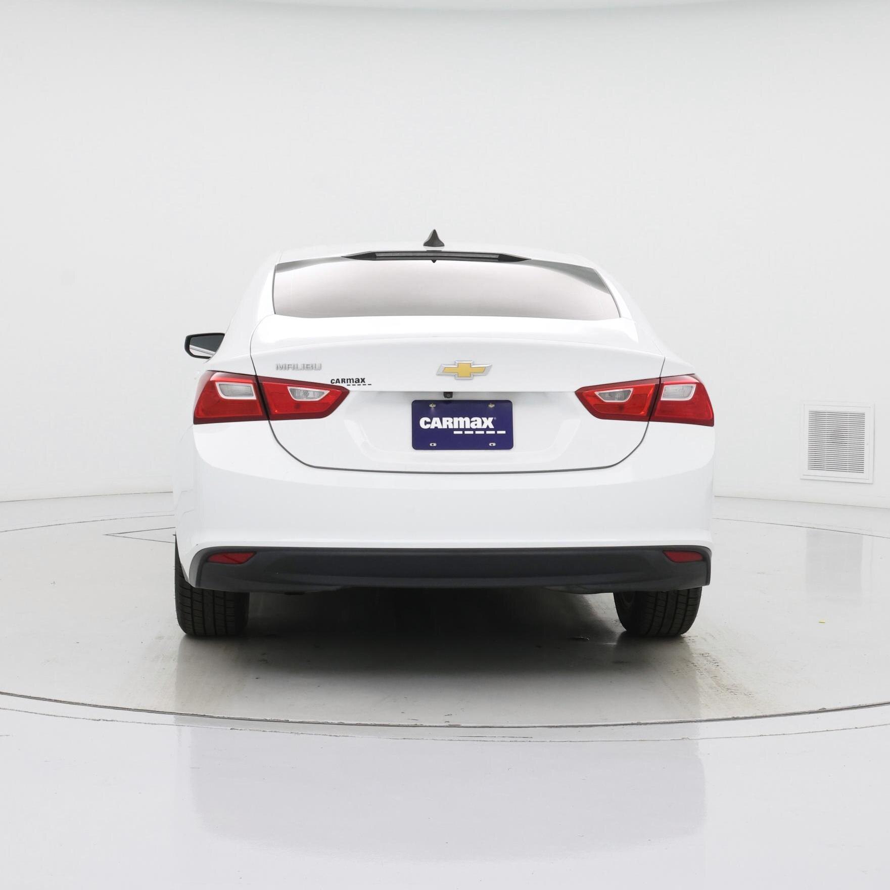 Thumbnail: 2019 Chevrolet Malibu - 6
