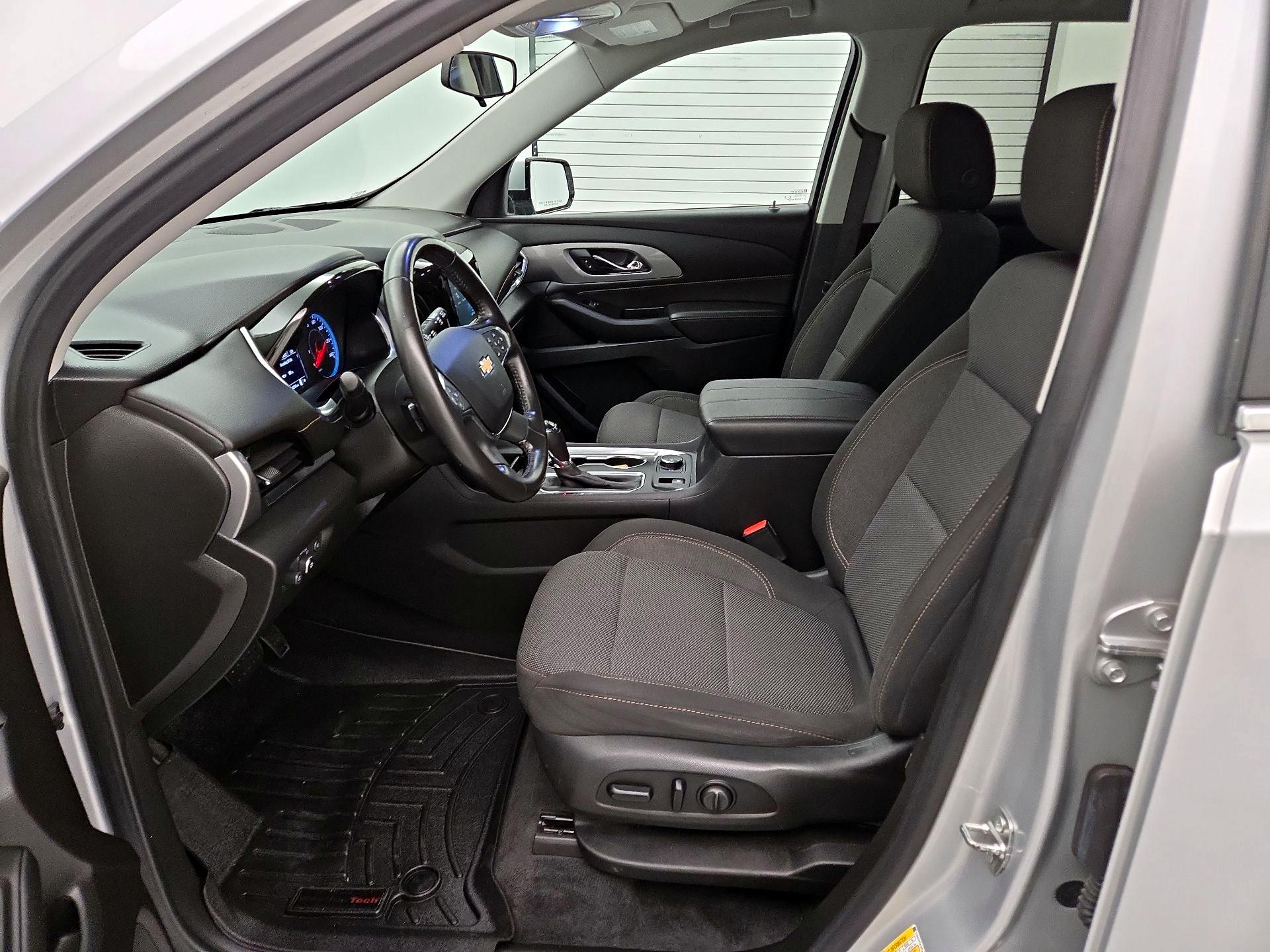 Thumbnail: 2019 Chevrolet Traverse - 11