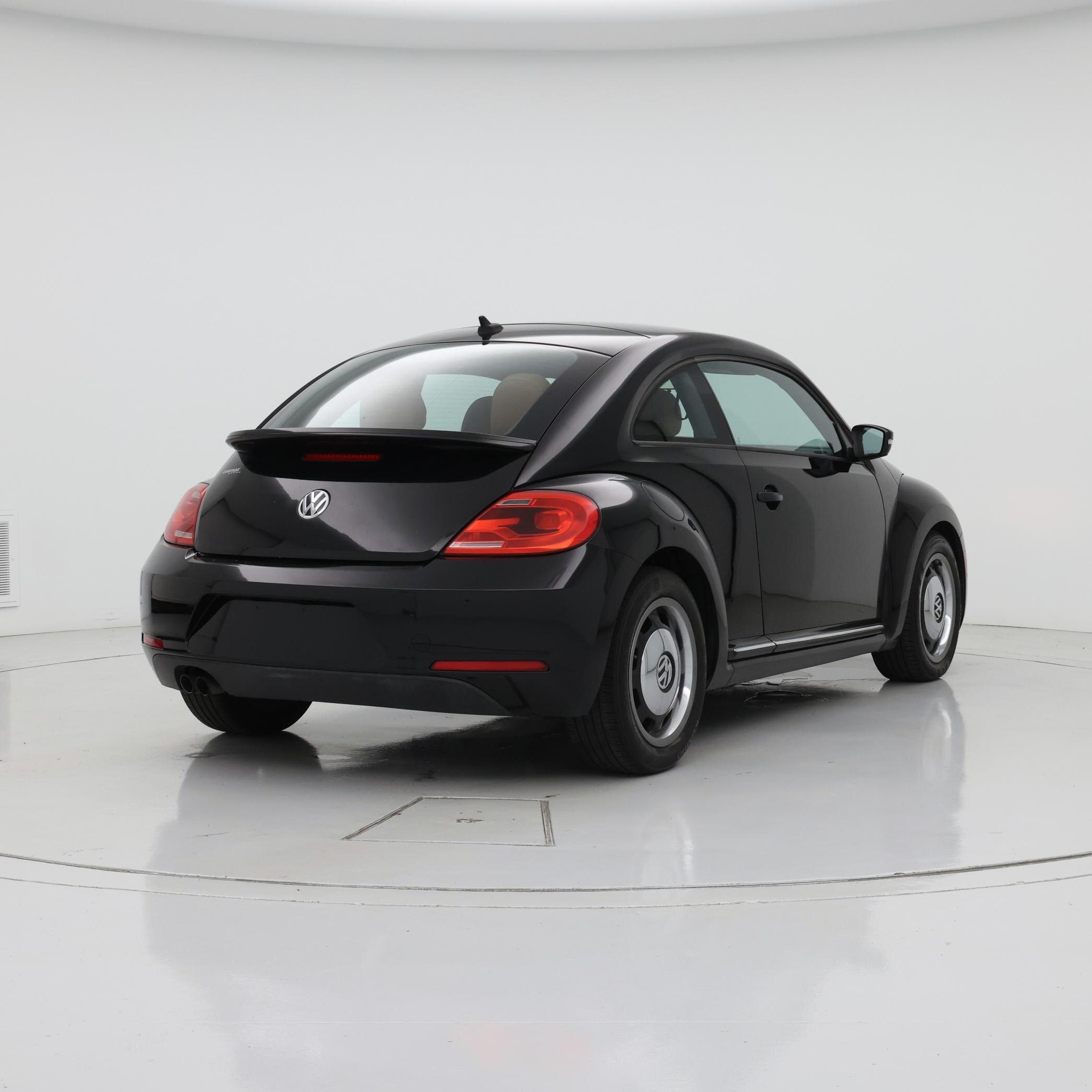 Thumbnail: 2015 Volkswagen Beetle - 8