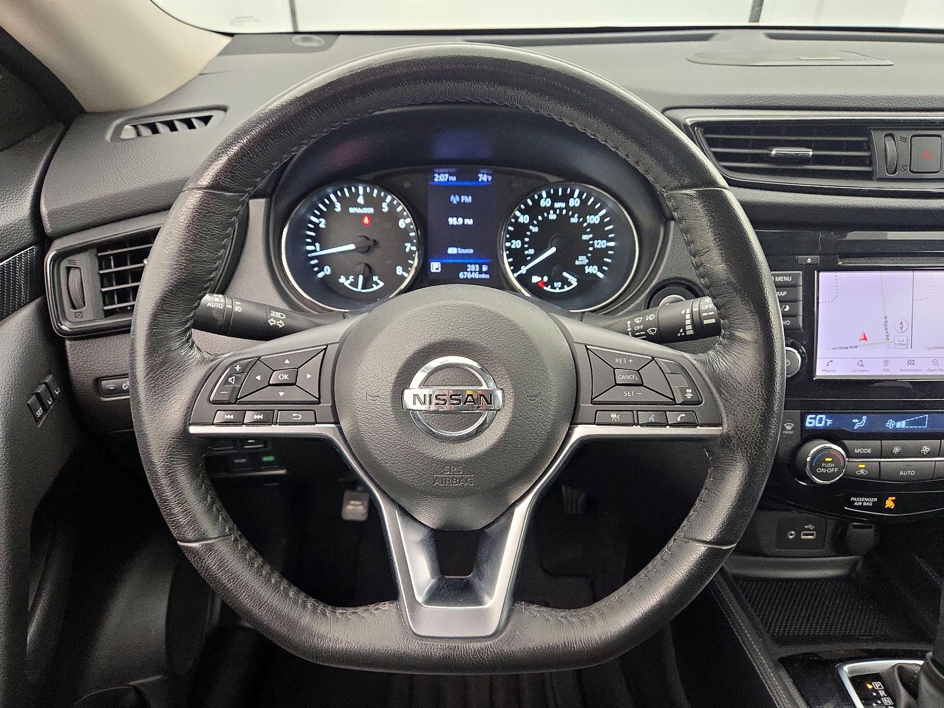 Thumbnail: 2018 Nissan Rogue - 10