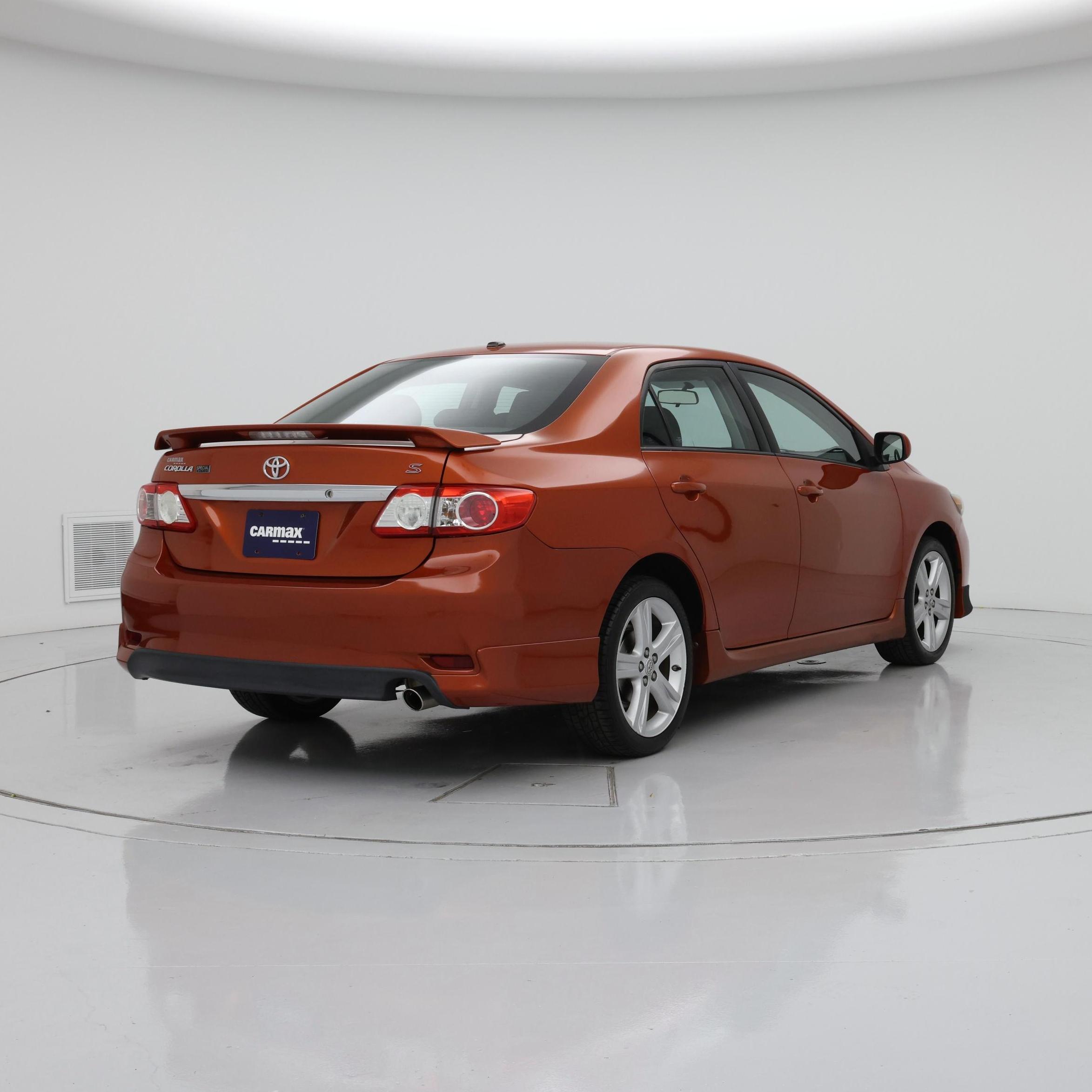 Thumbnail: 2013 Toyota Corolla - 8