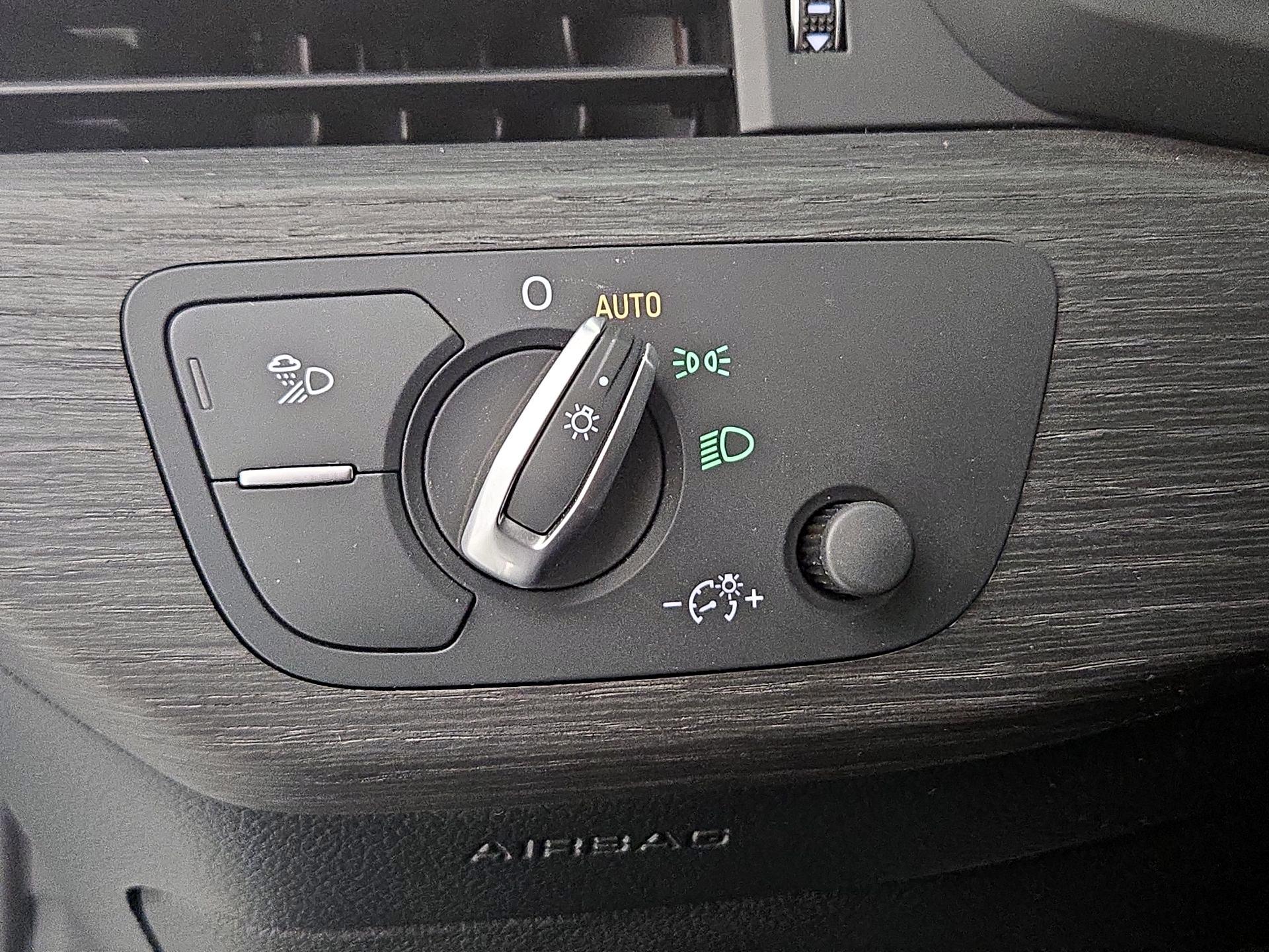 Thumbnail: 2019 Audi A4 - 13