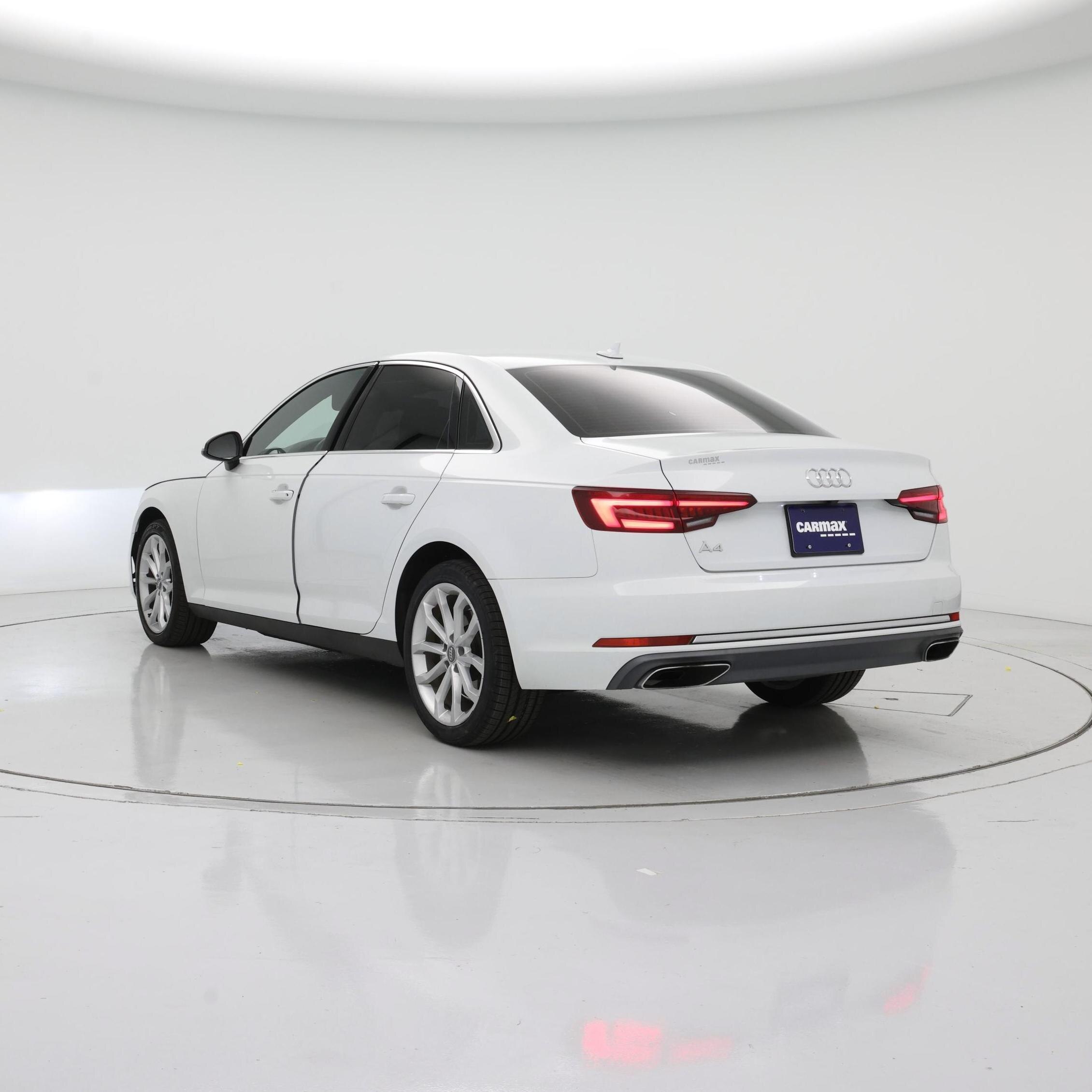 Thumbnail: 2019 Audi A4 - 2