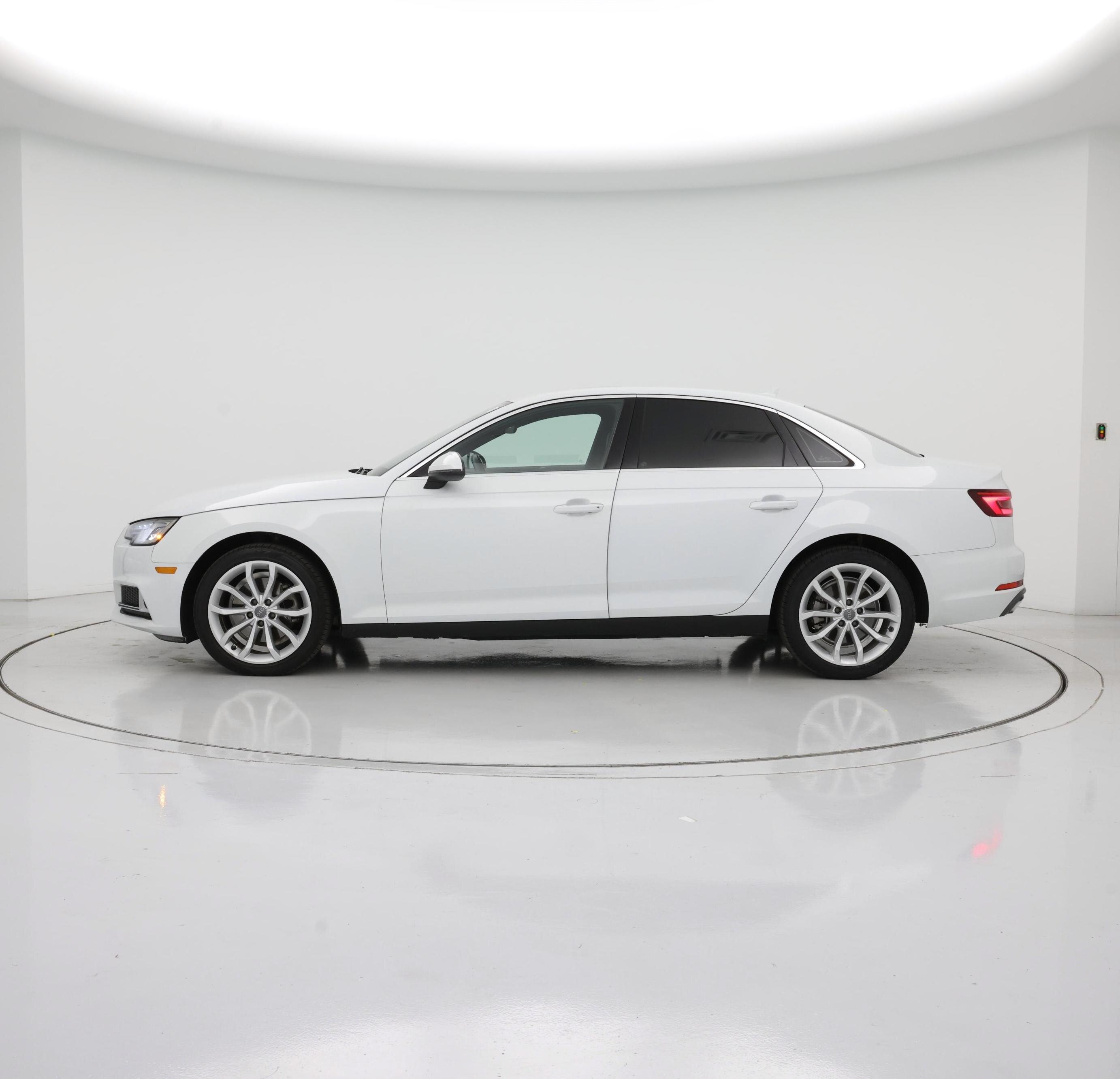 Thumbnail: 2019 Audi A4 - 3