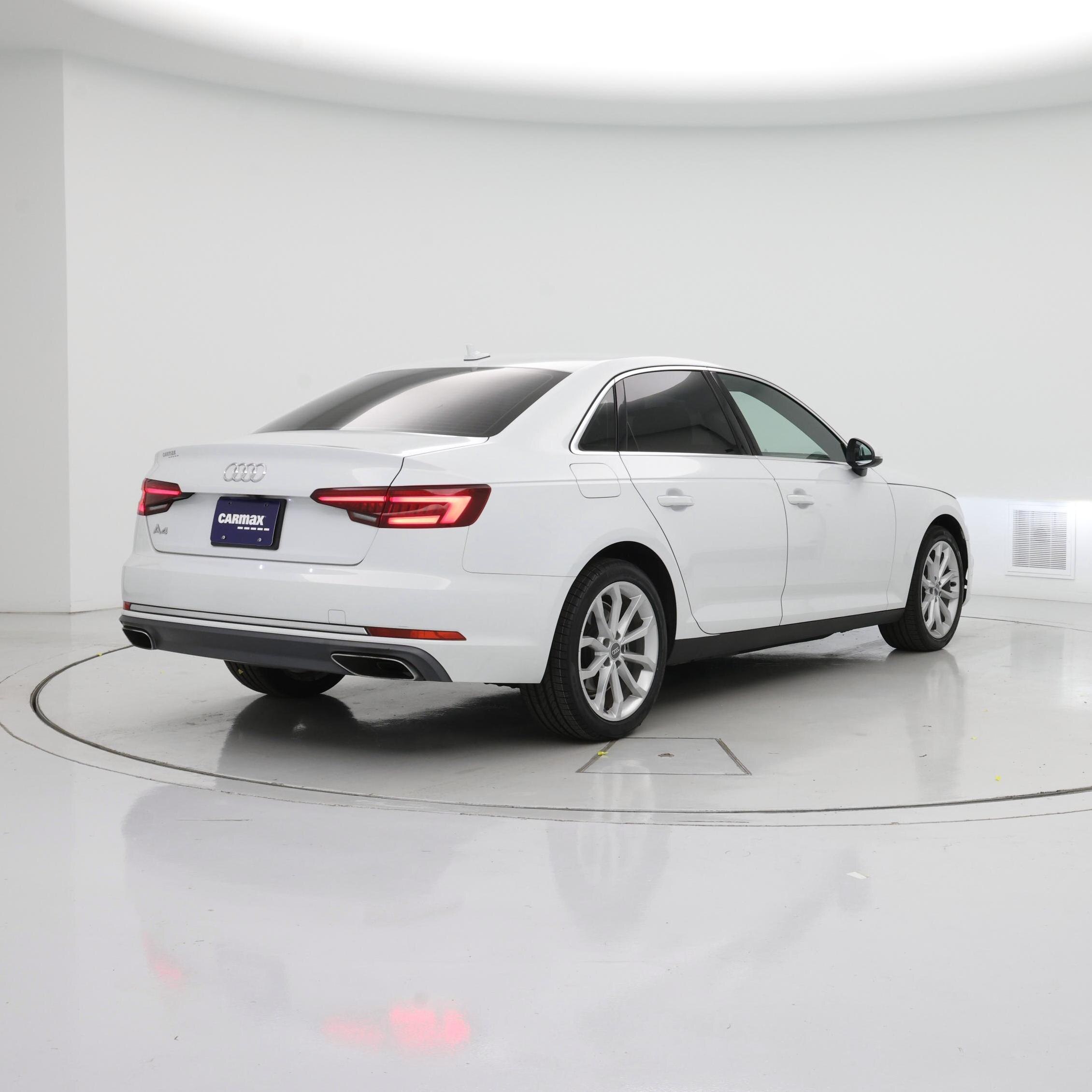 Thumbnail: 2019 Audi A4 - 8