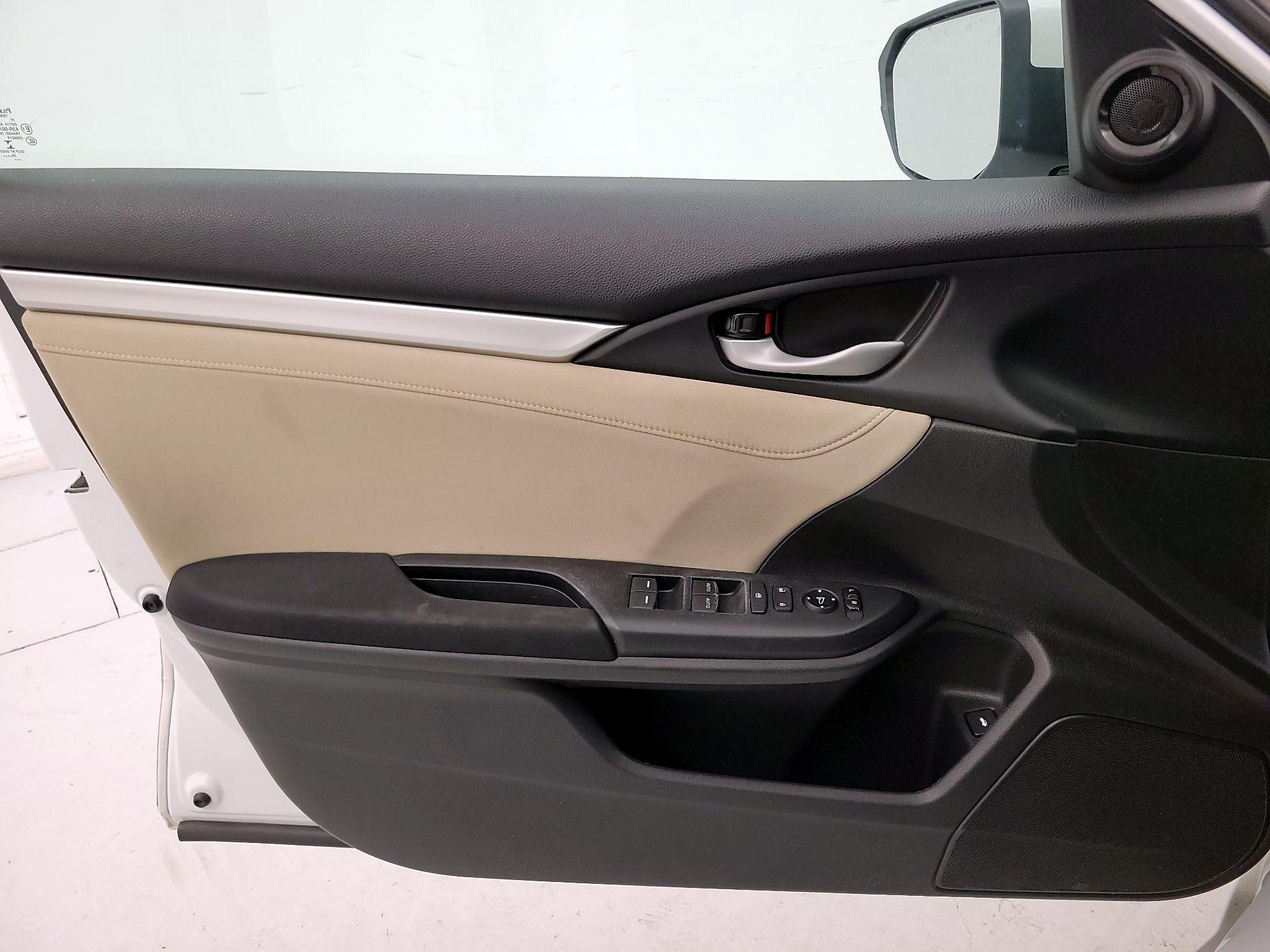 Thumbnail: 2020 Honda Civic - 12