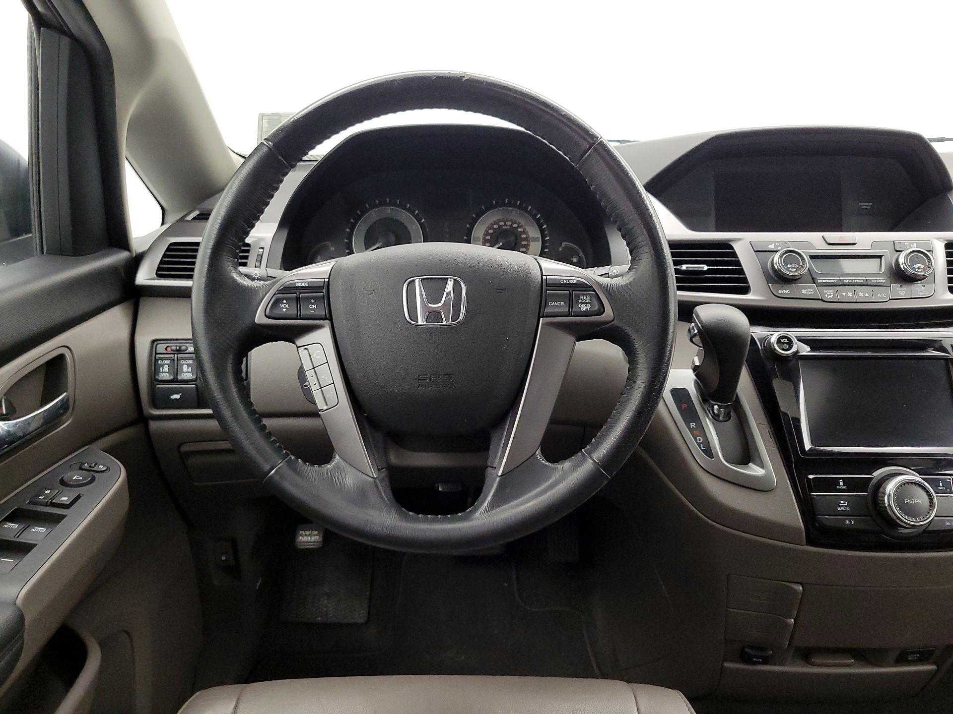 Thumbnail: 2014 Honda Odyssey - 10