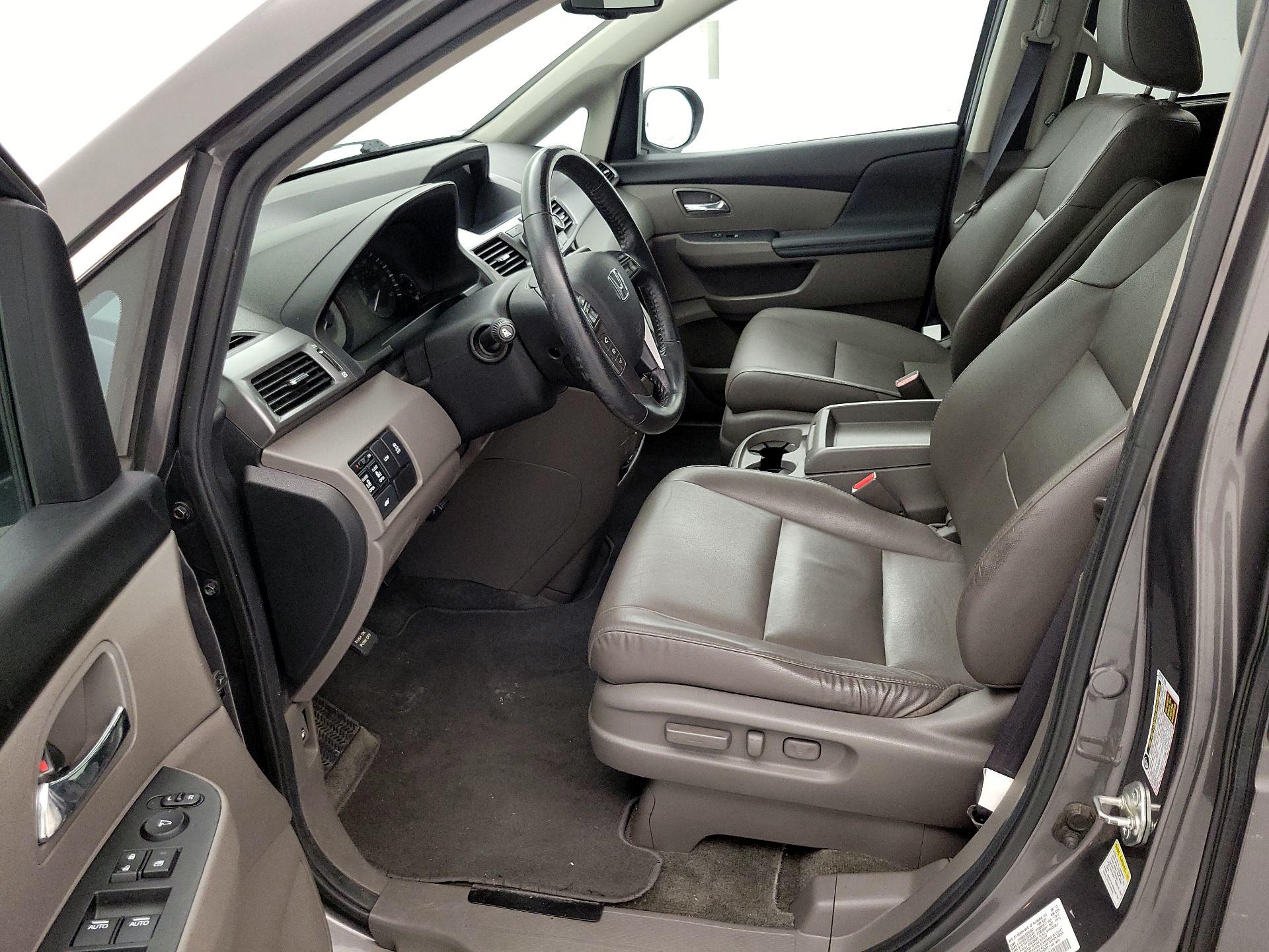 Thumbnail: 2014 Honda Odyssey - 11