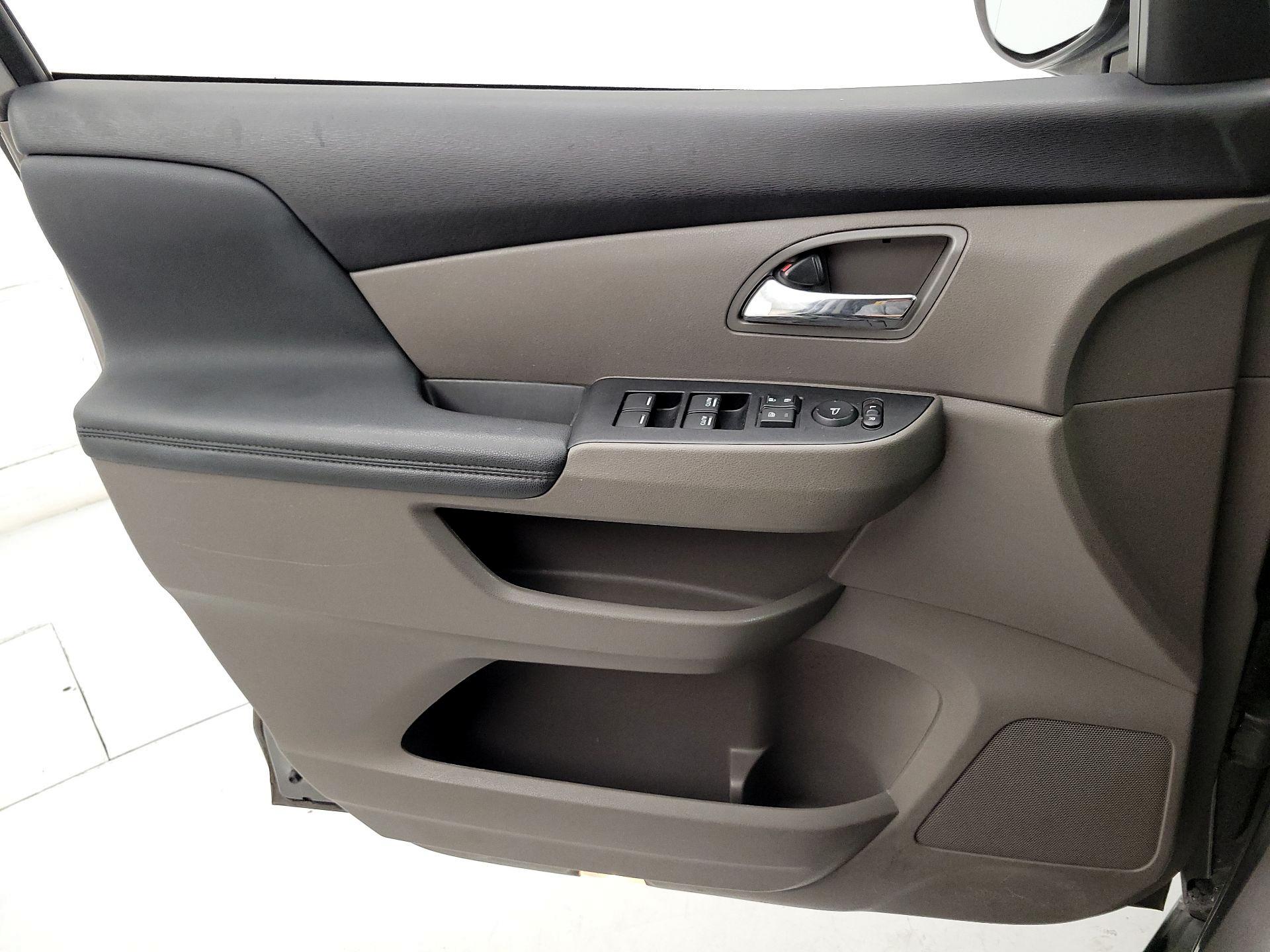 Thumbnail: 2014 Honda Odyssey - 12