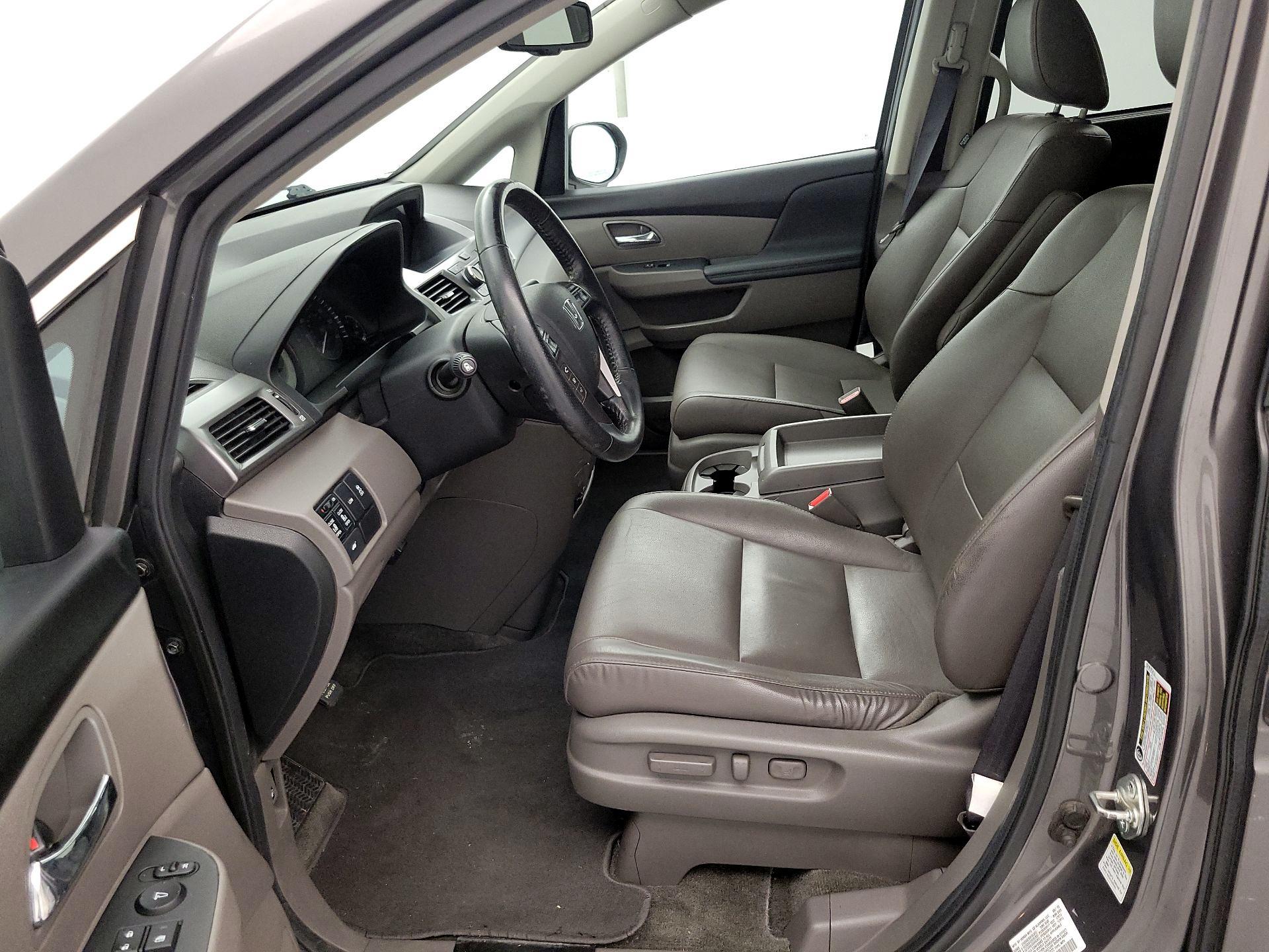 Thumbnail: 2014 Honda Odyssey - 18