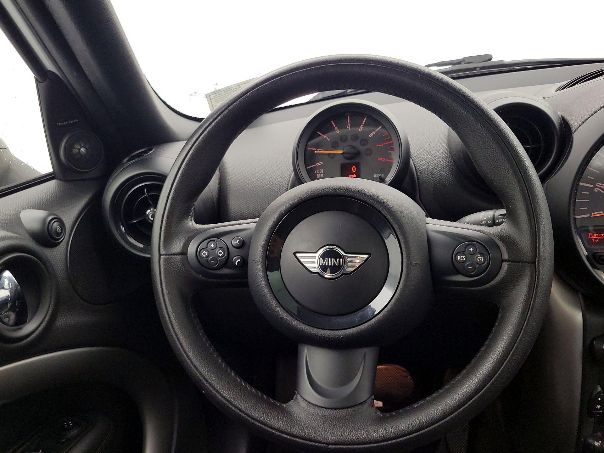 Thumbnail: 2016 MINI Cooper Countryman - 10