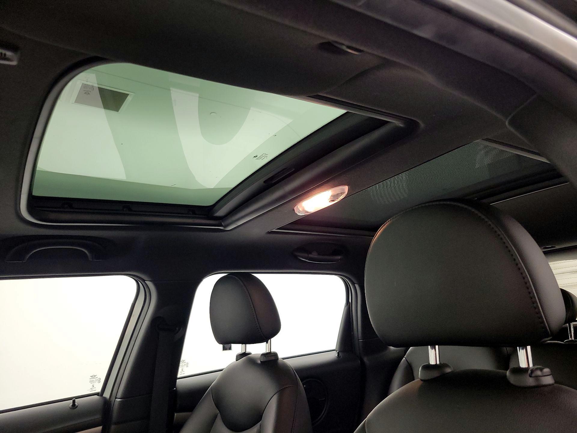 Thumbnail: 2016 MINI Cooper Countryman - 17