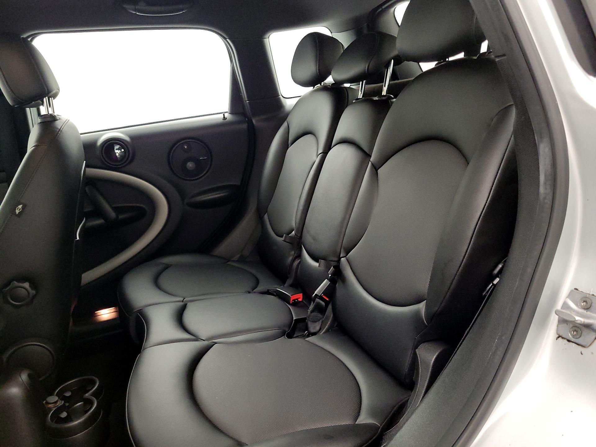 Thumbnail: 2016 MINI Cooper Countryman - 18