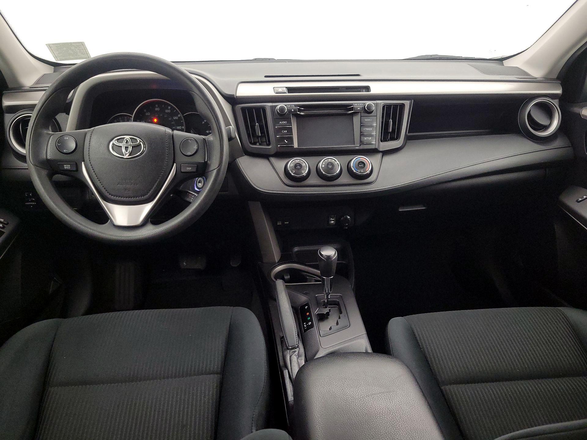 Thumbnail: 2016 Toyota RAV4 - 9