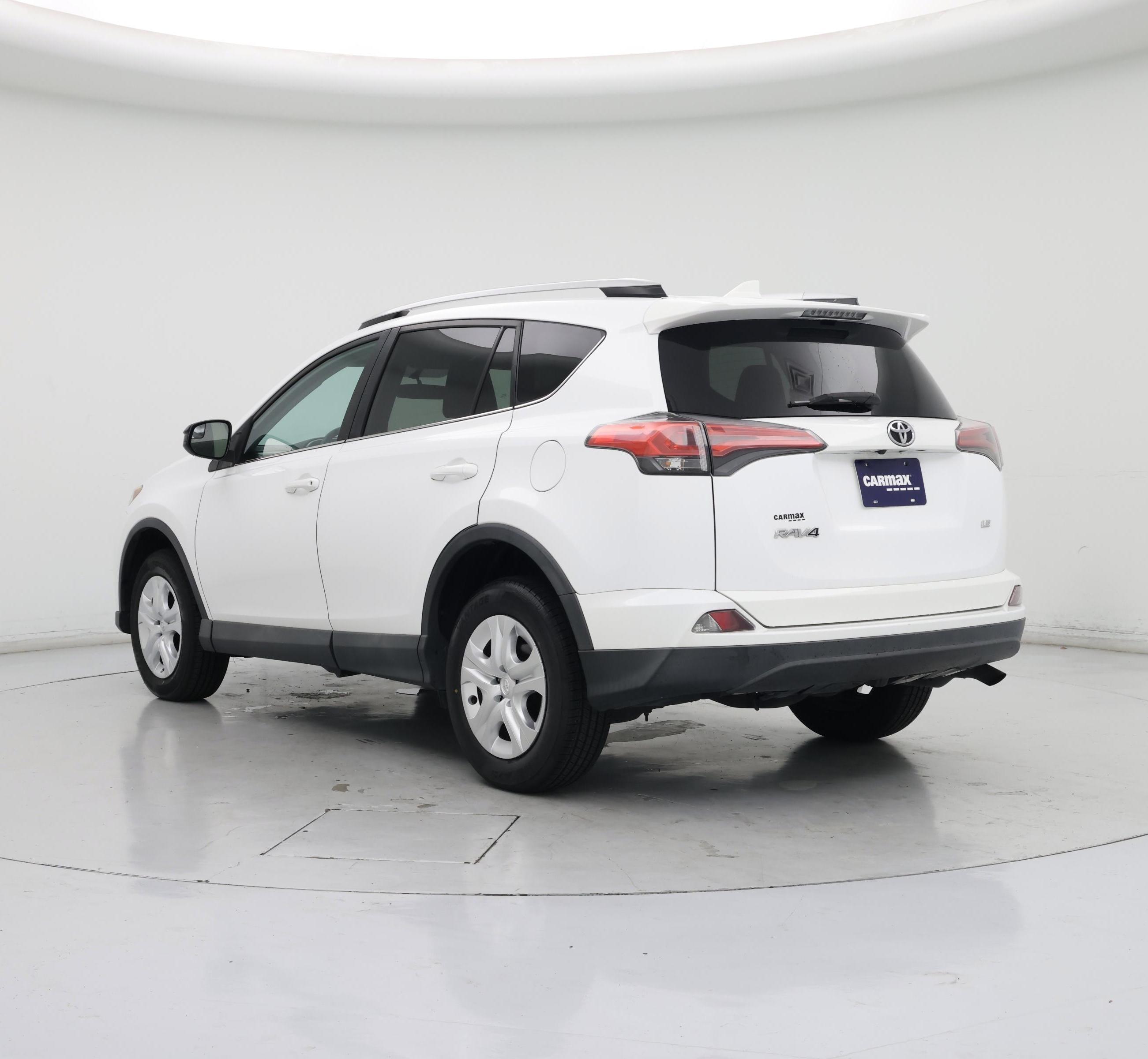 Thumbnail: 2016 Toyota RAV4 - 2