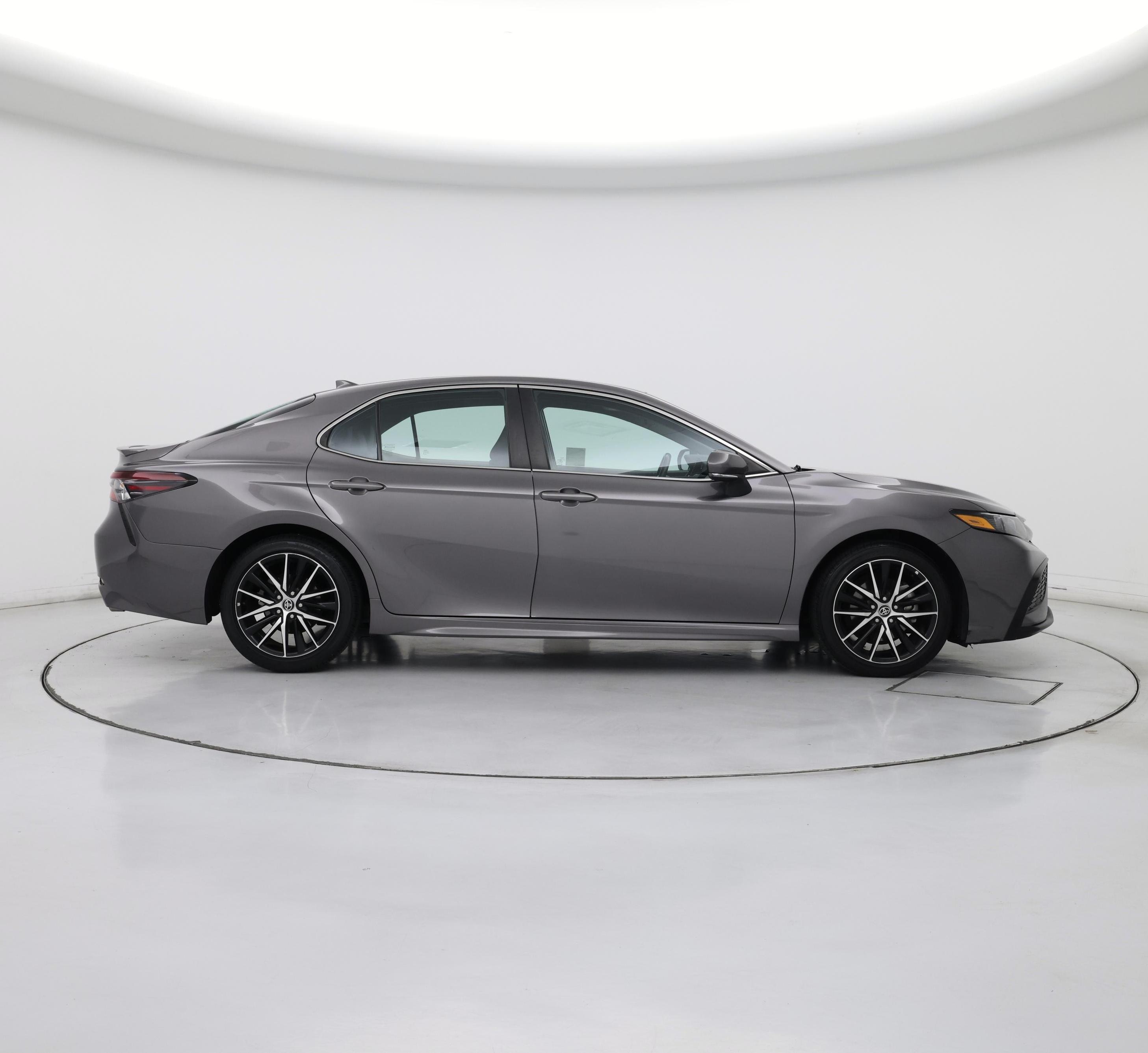 Thumbnail: 2022 Toyota Camry - 7