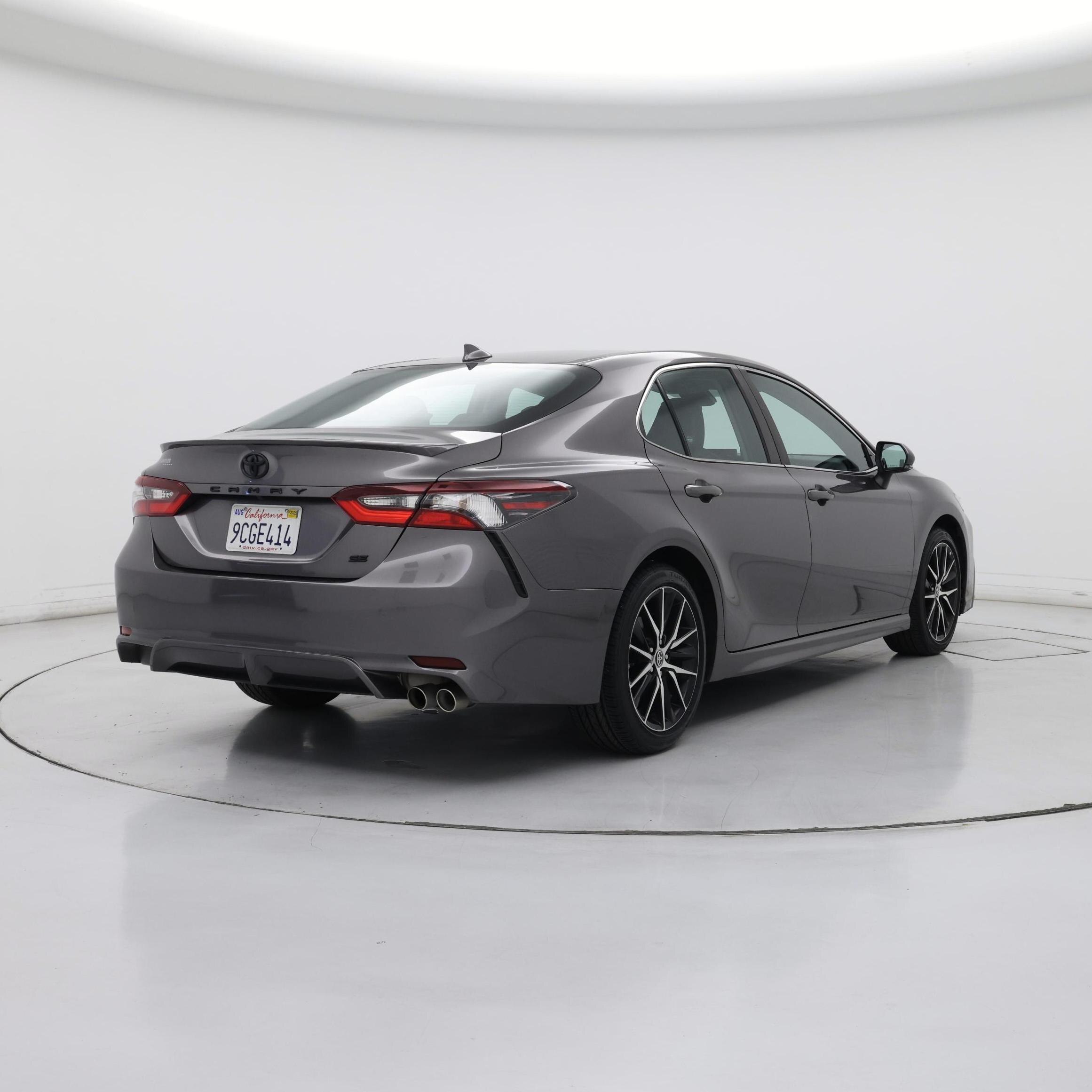 Thumbnail: 2022 Toyota Camry - 8