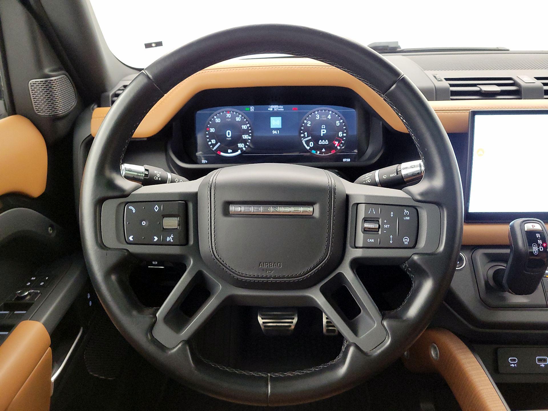 Thumbnail: 2022 Land Rover Defender - 10