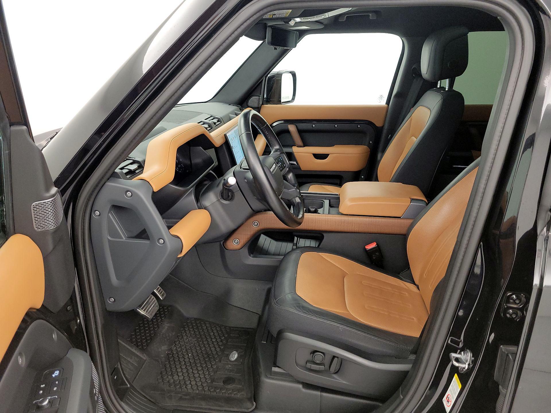 Thumbnail: 2022 Land Rover Defender - 11