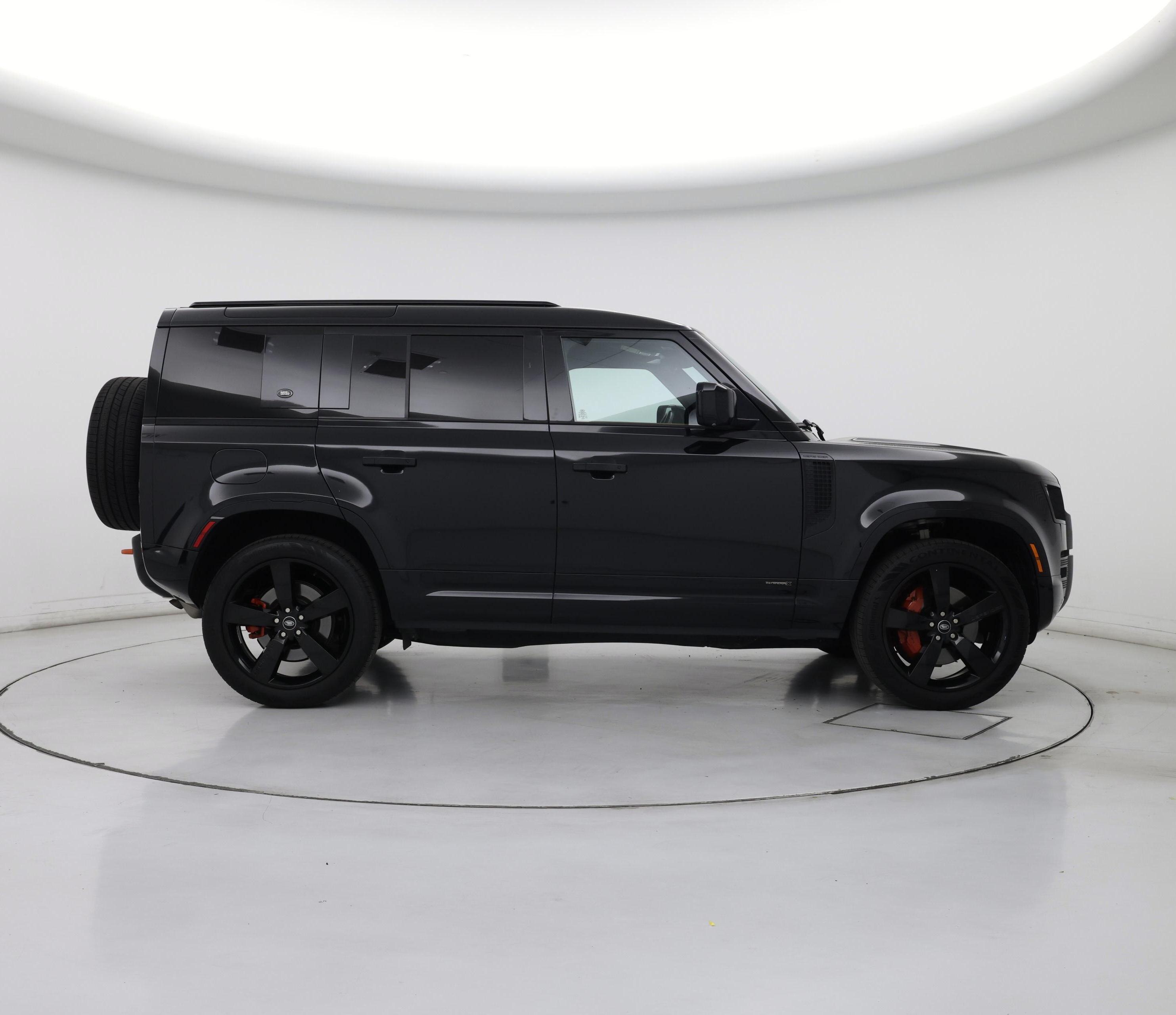 Thumbnail: 2022 Land Rover Defender - 7