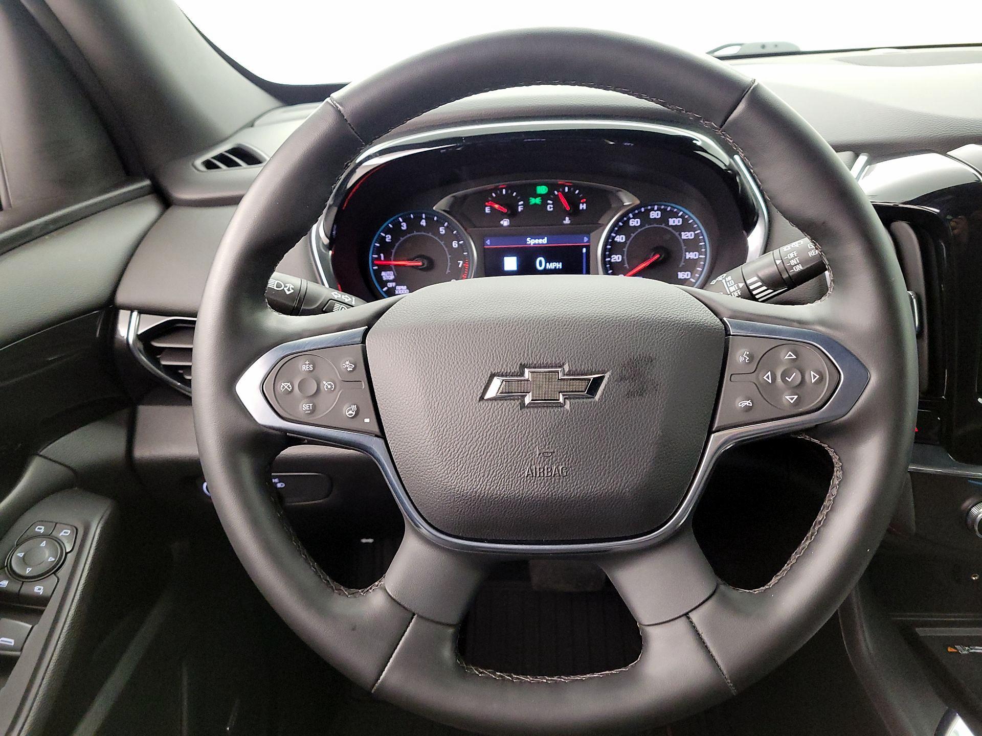Thumbnail: 2023 Chevrolet Traverse - 10