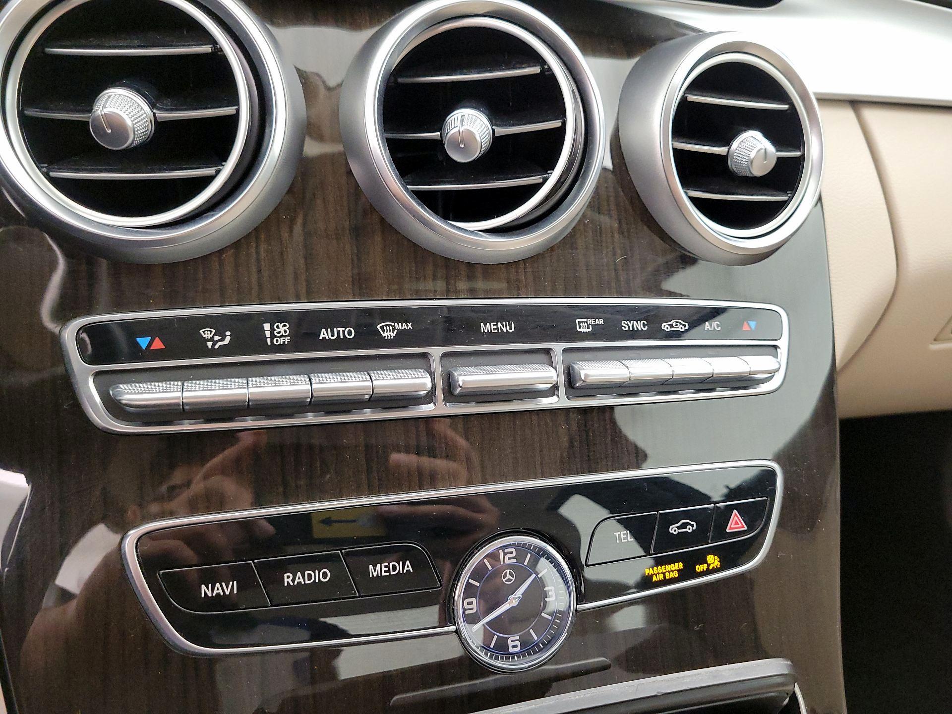 Thumbnail: 2020 Mercedes-Benz C-Class - 16