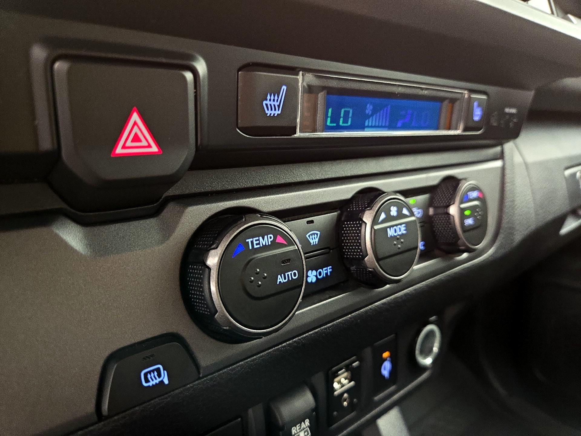 Thumbnail: 2019 Toyota Tacoma - 16