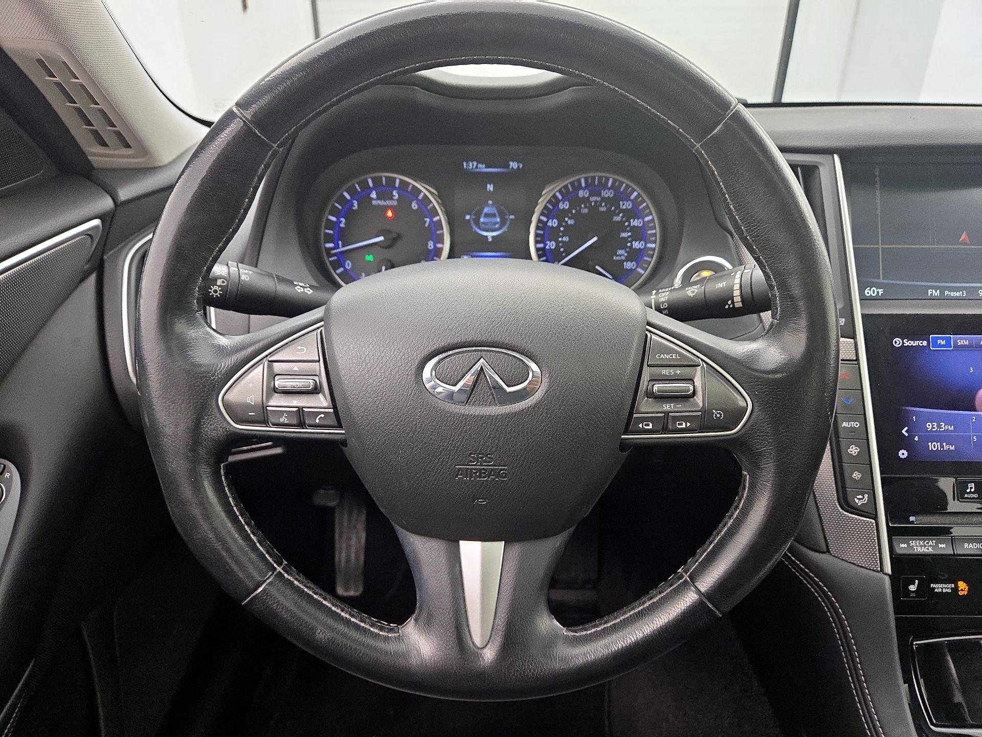 Thumbnail: 2014 INFINITI Q50 - 10