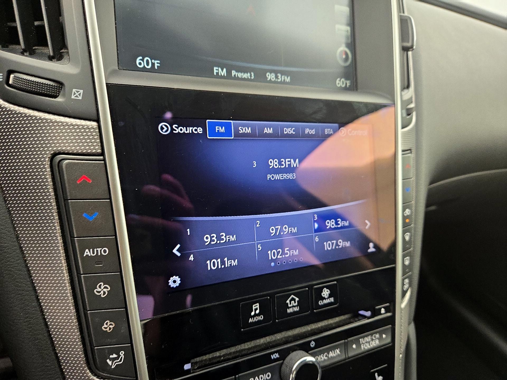 Thumbnail: 2014 INFINITI Q50 - 16