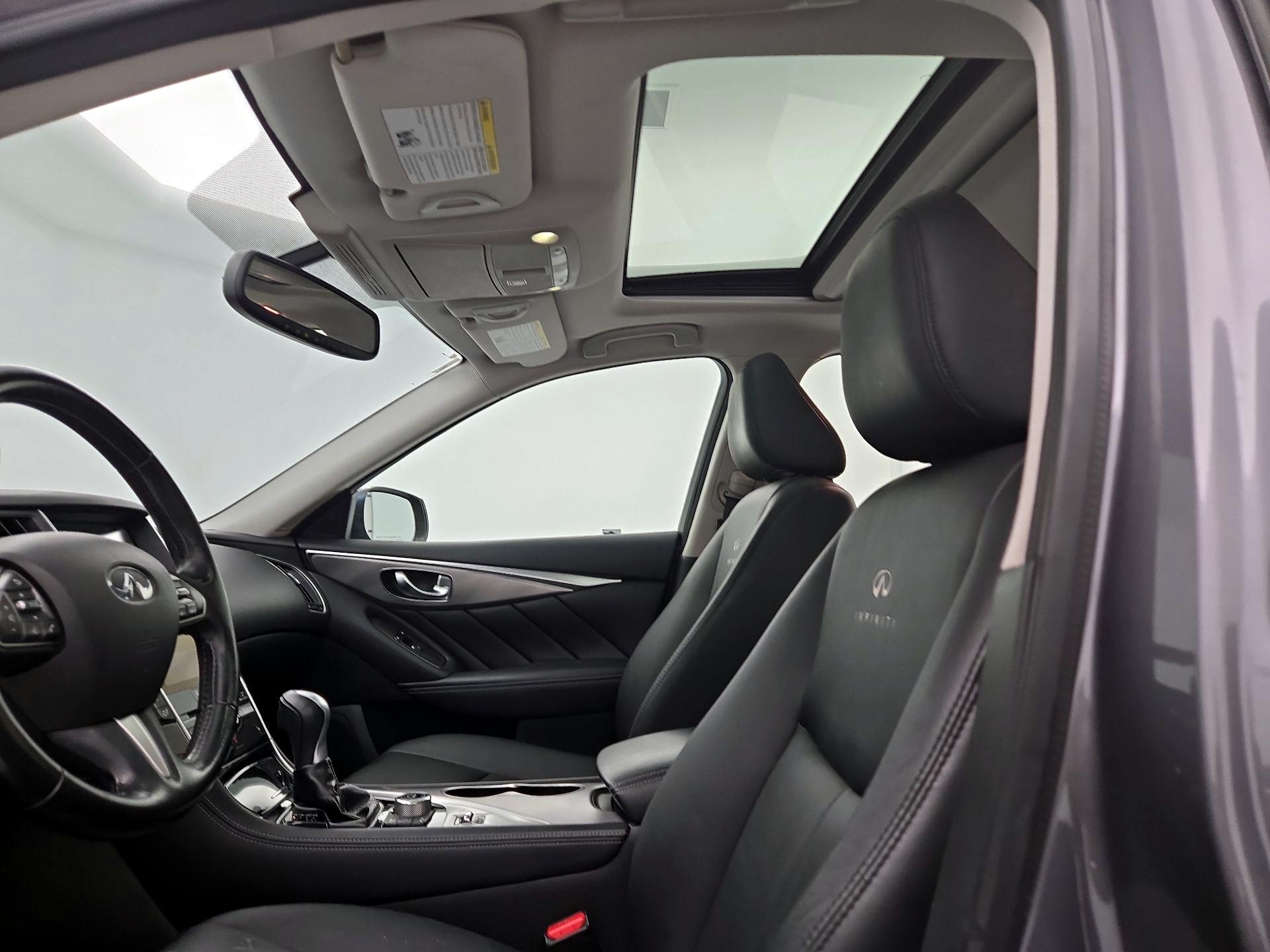 Thumbnail: 2014 INFINITI Q50 - 20