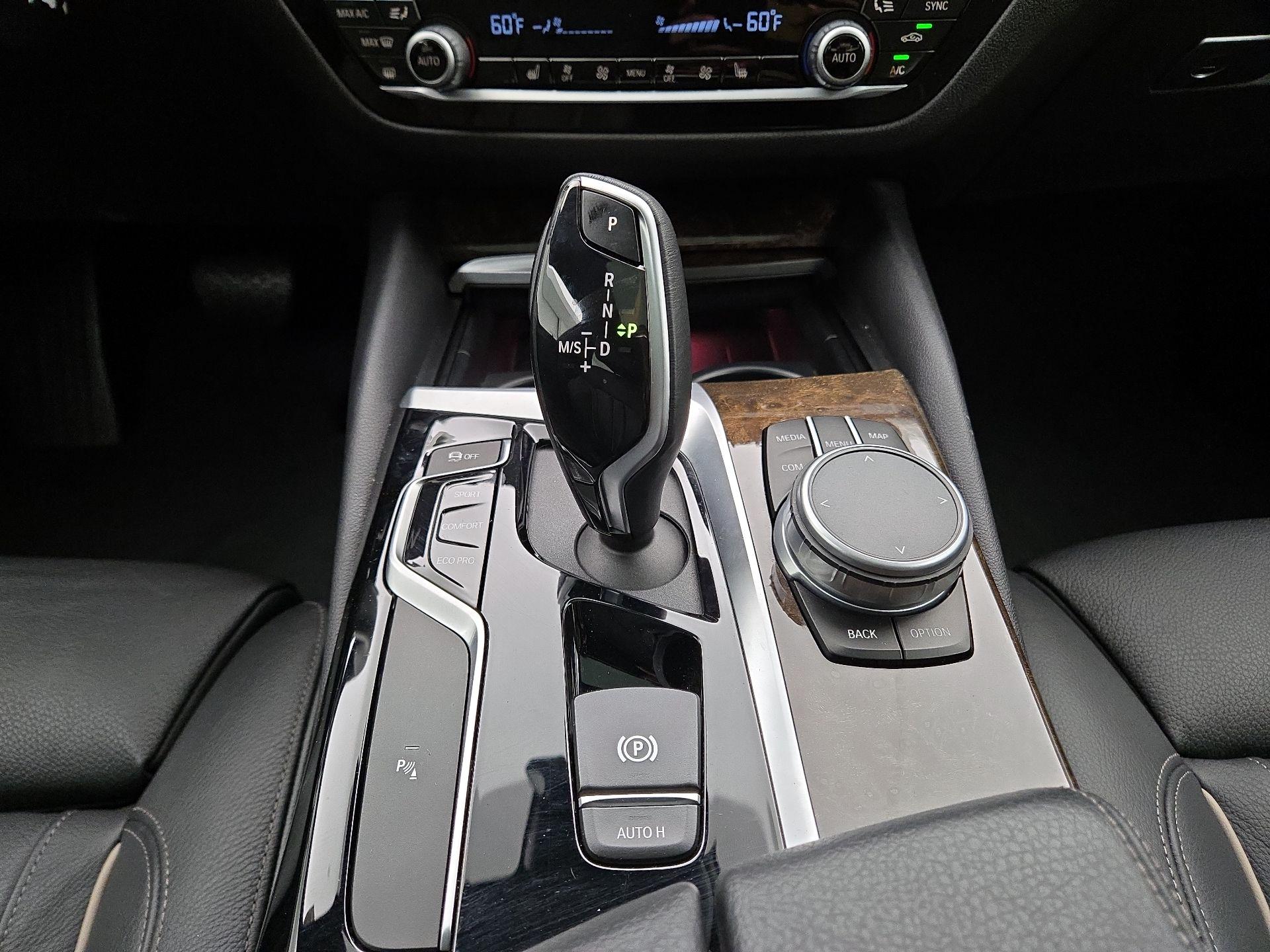 Thumbnail: 2020 BMW 5 Series - 18