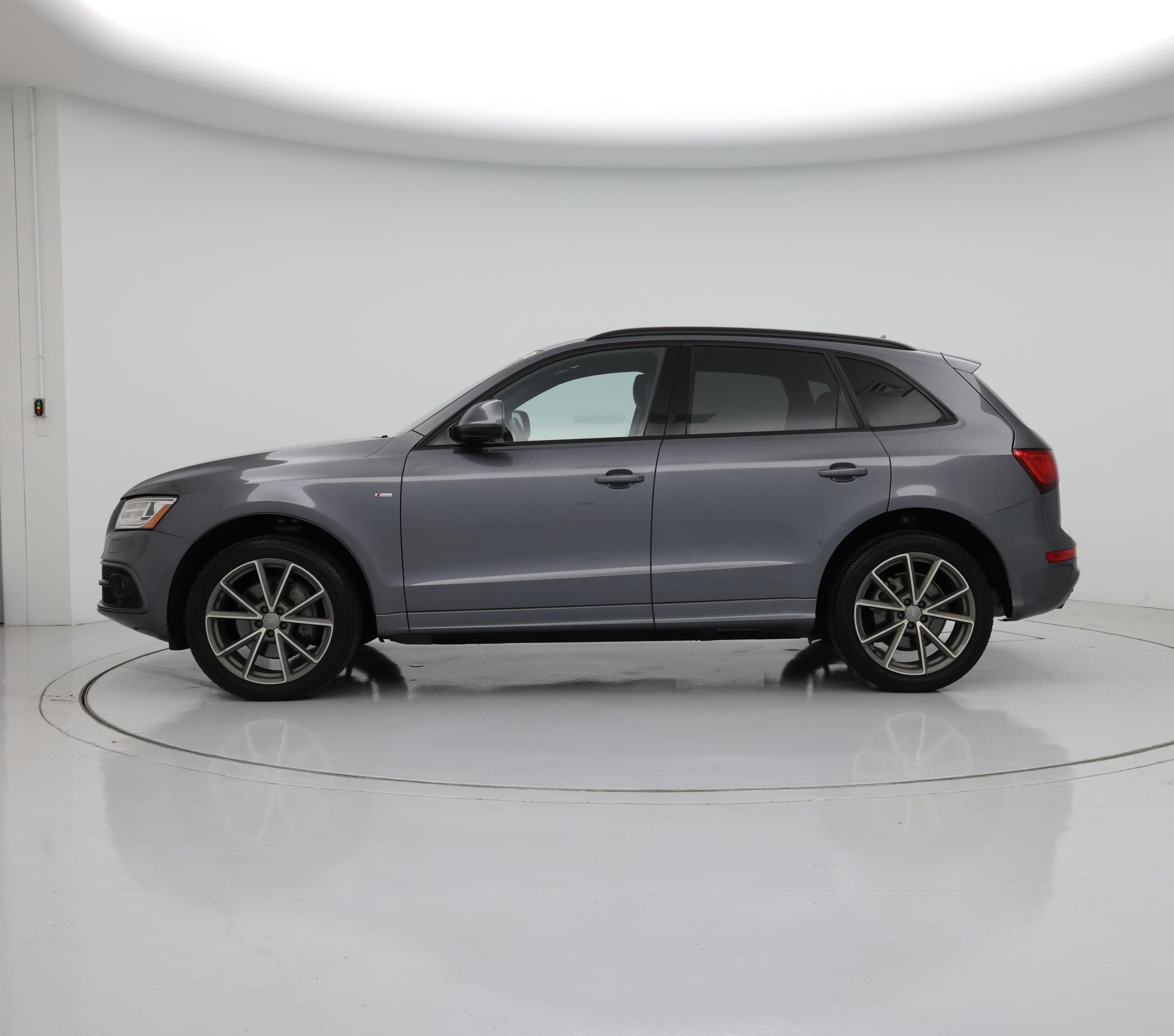 Thumbnail: 2017 Audi Q5 - 3