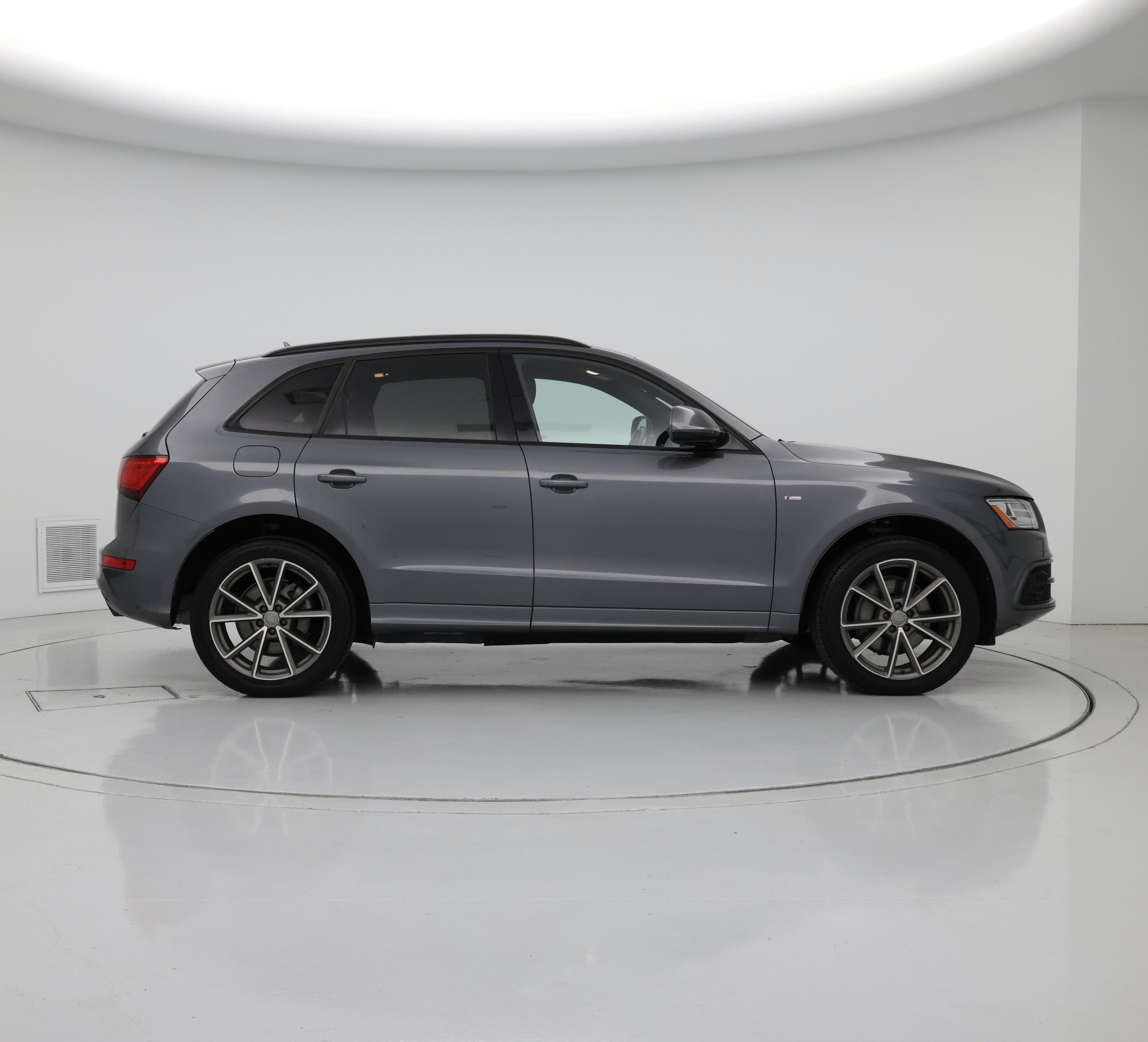 Thumbnail: 2017 Audi Q5 - 7