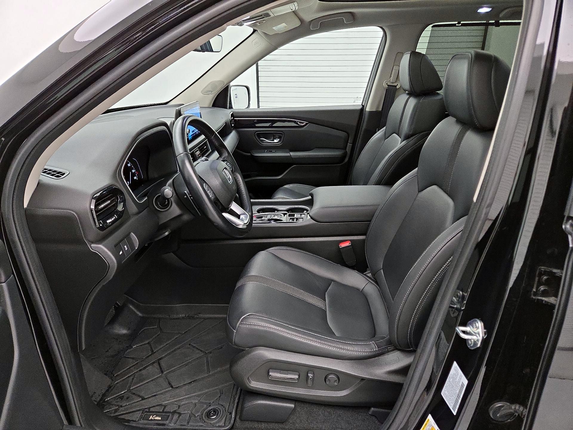 Thumbnail: 2023 Honda Pilot - 11