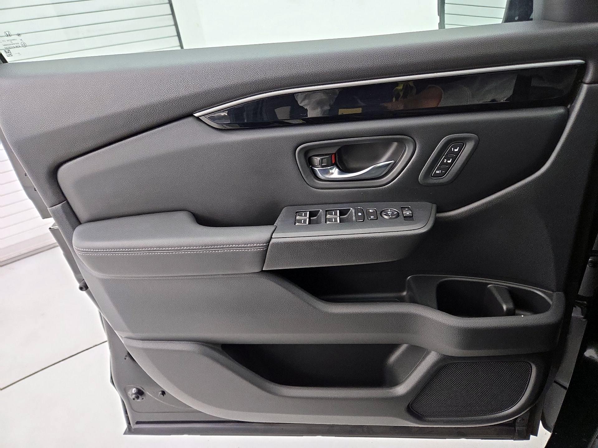 Thumbnail: 2023 Honda Pilot - 12