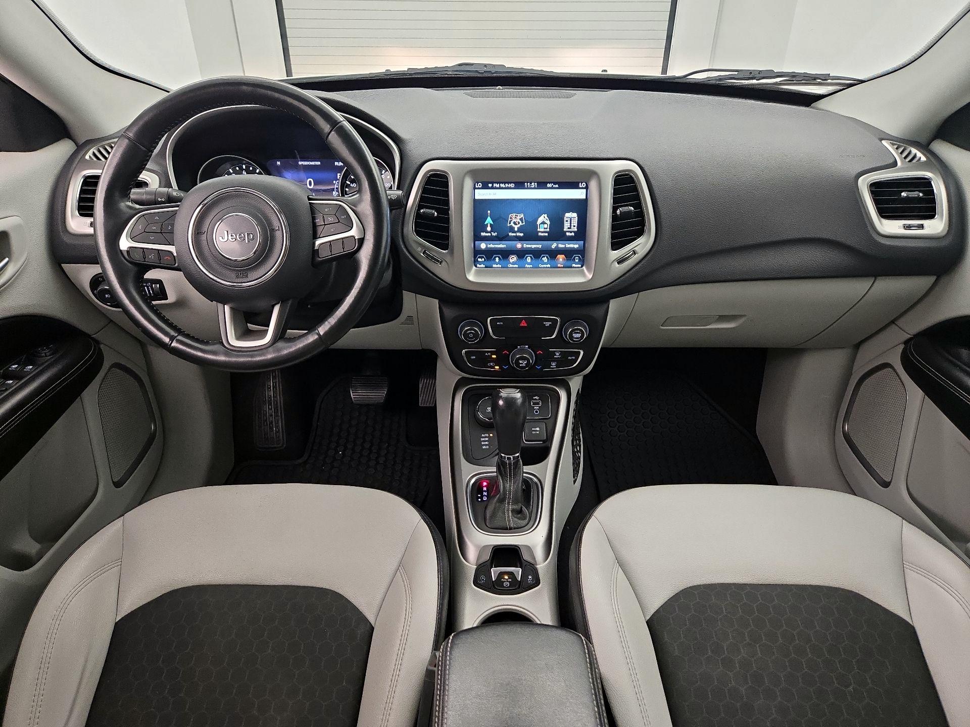 Thumbnail: 2018 Jeep Compass - 9