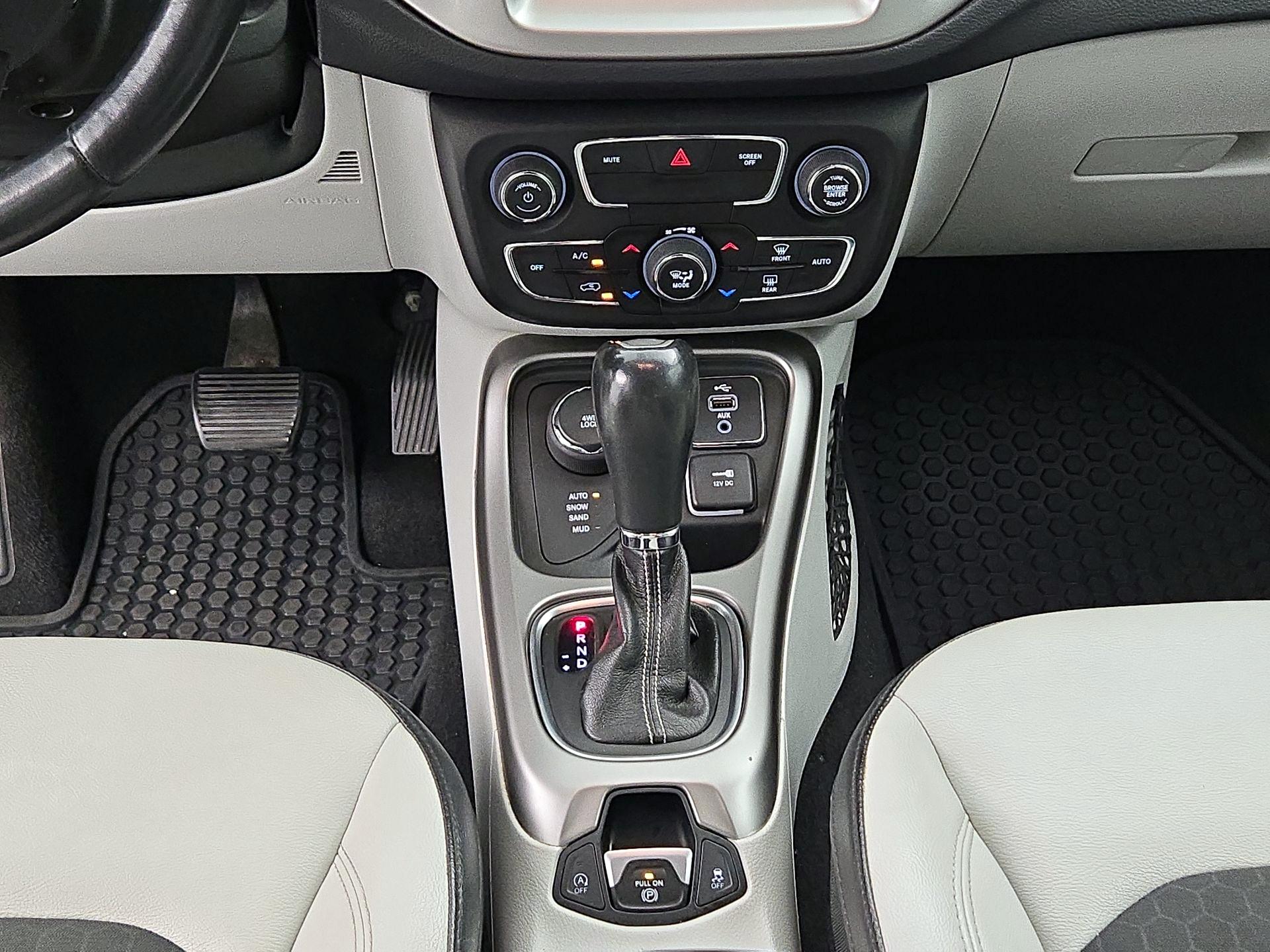 Thumbnail: 2018 Jeep Compass - 18