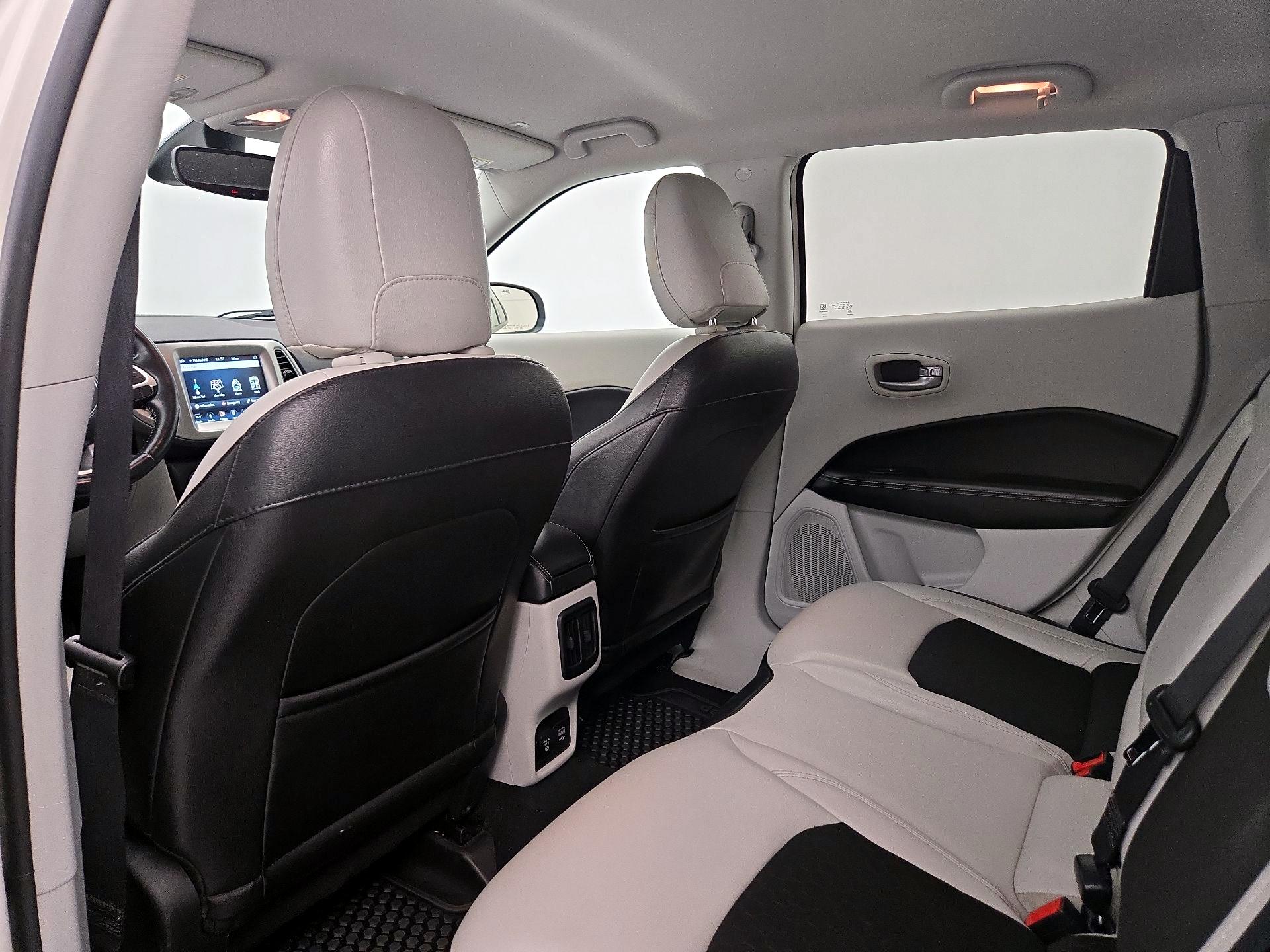 Thumbnail: 2018 Jeep Compass - 20