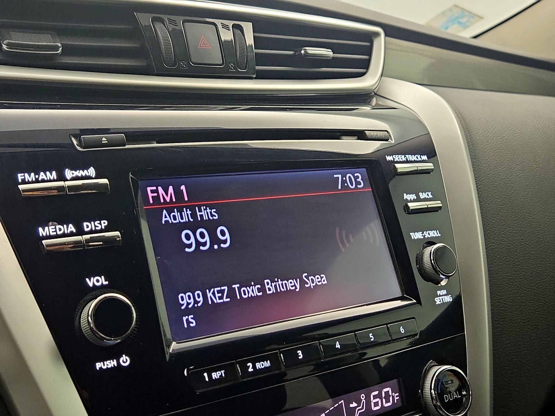 Thumbnail: 2015 Nissan Murano - 15