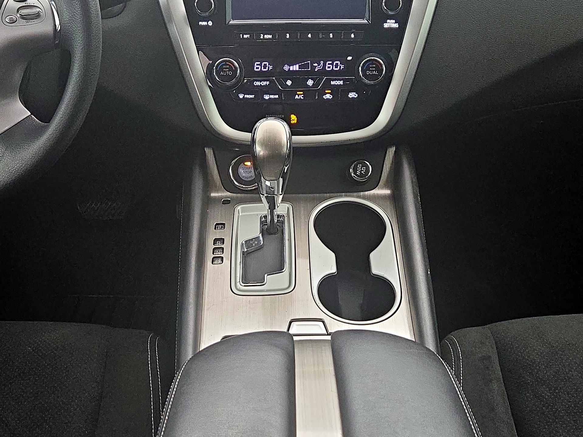 Thumbnail: 2015 Nissan Murano - 17