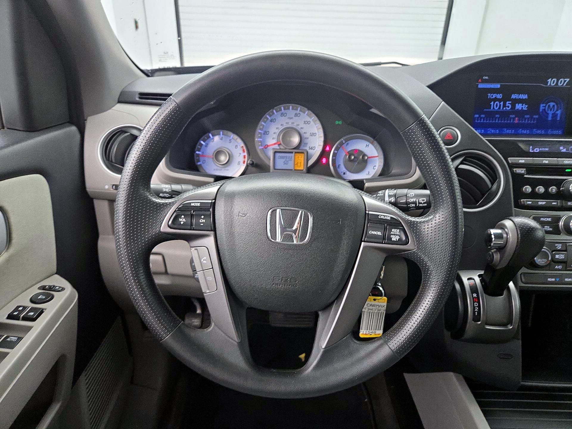 Thumbnail: 2015 Honda Pilot - 10