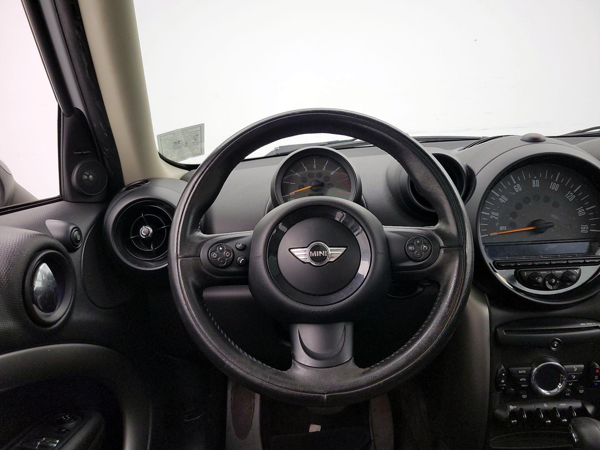 Thumbnail: 2016 MINI Cooper Countryman - 10