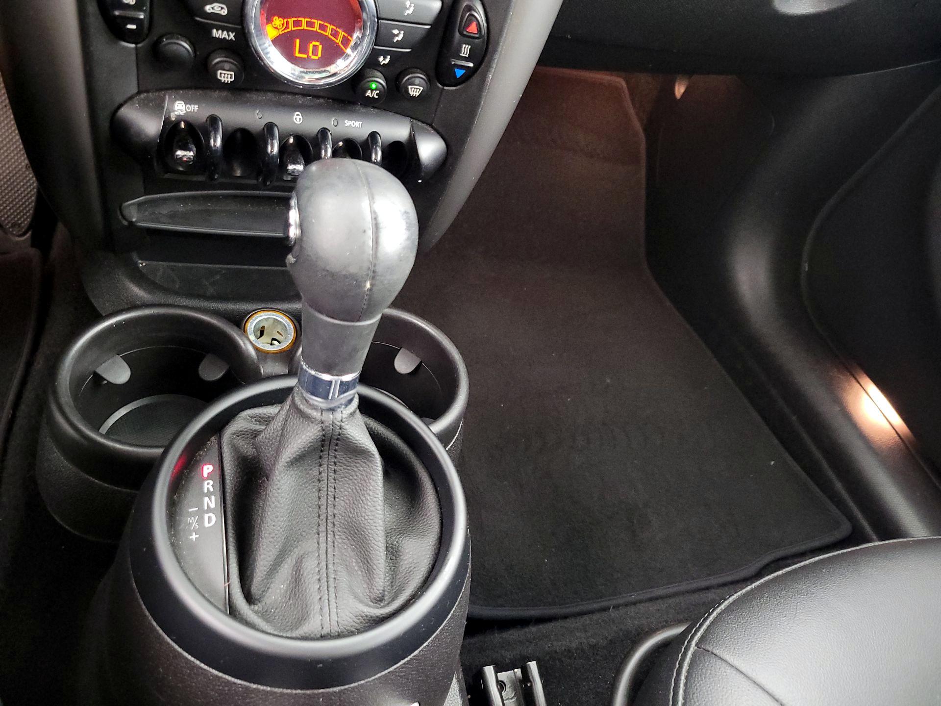 Thumbnail: 2016 MINI Cooper Countryman - 15
