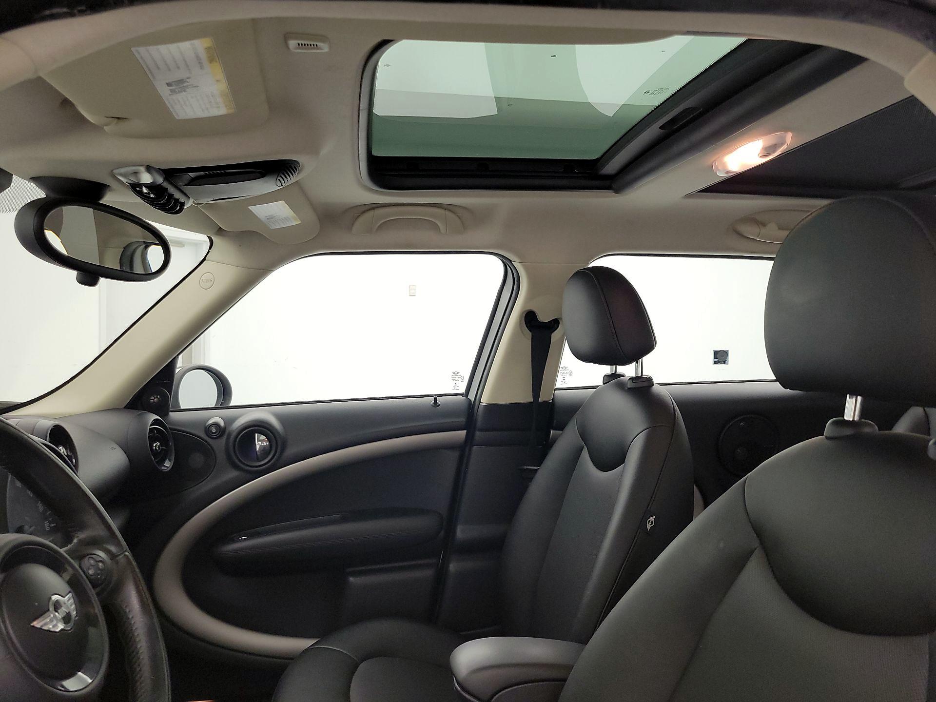Thumbnail: 2016 MINI Cooper Countryman - 16