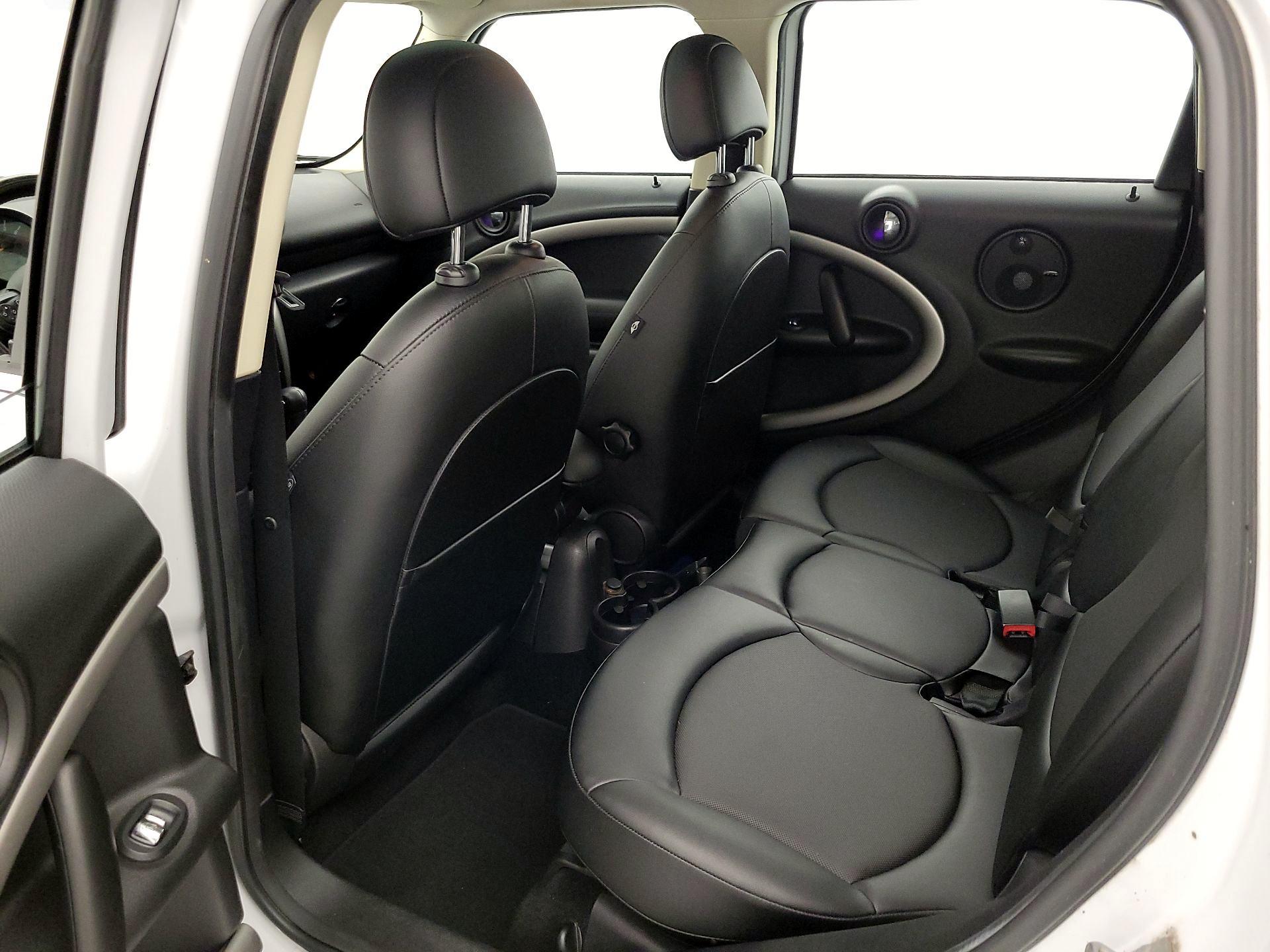 Thumbnail: 2016 MINI Cooper Countryman - 17