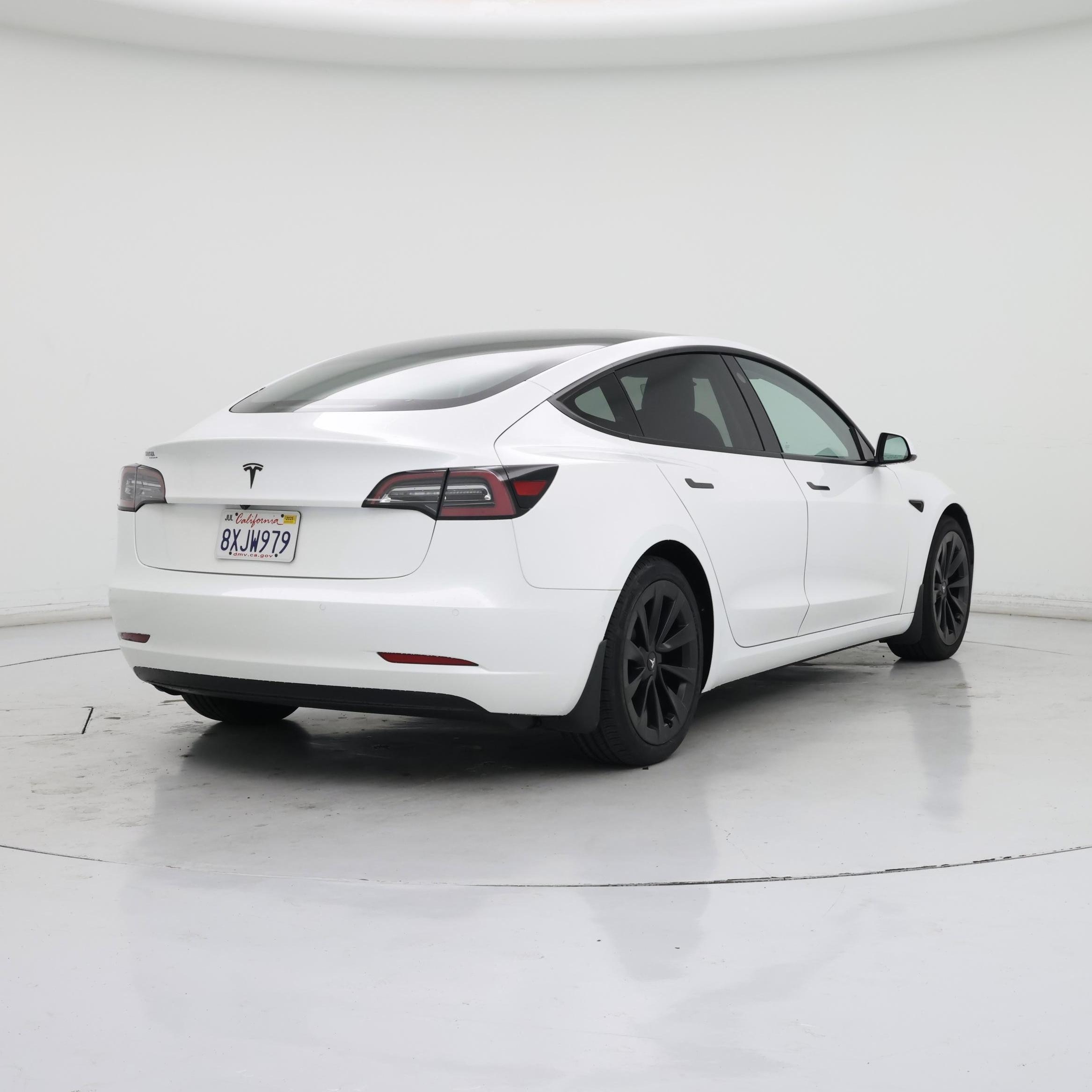 Thumbnail: 2021 Tesla Model 3 - 8