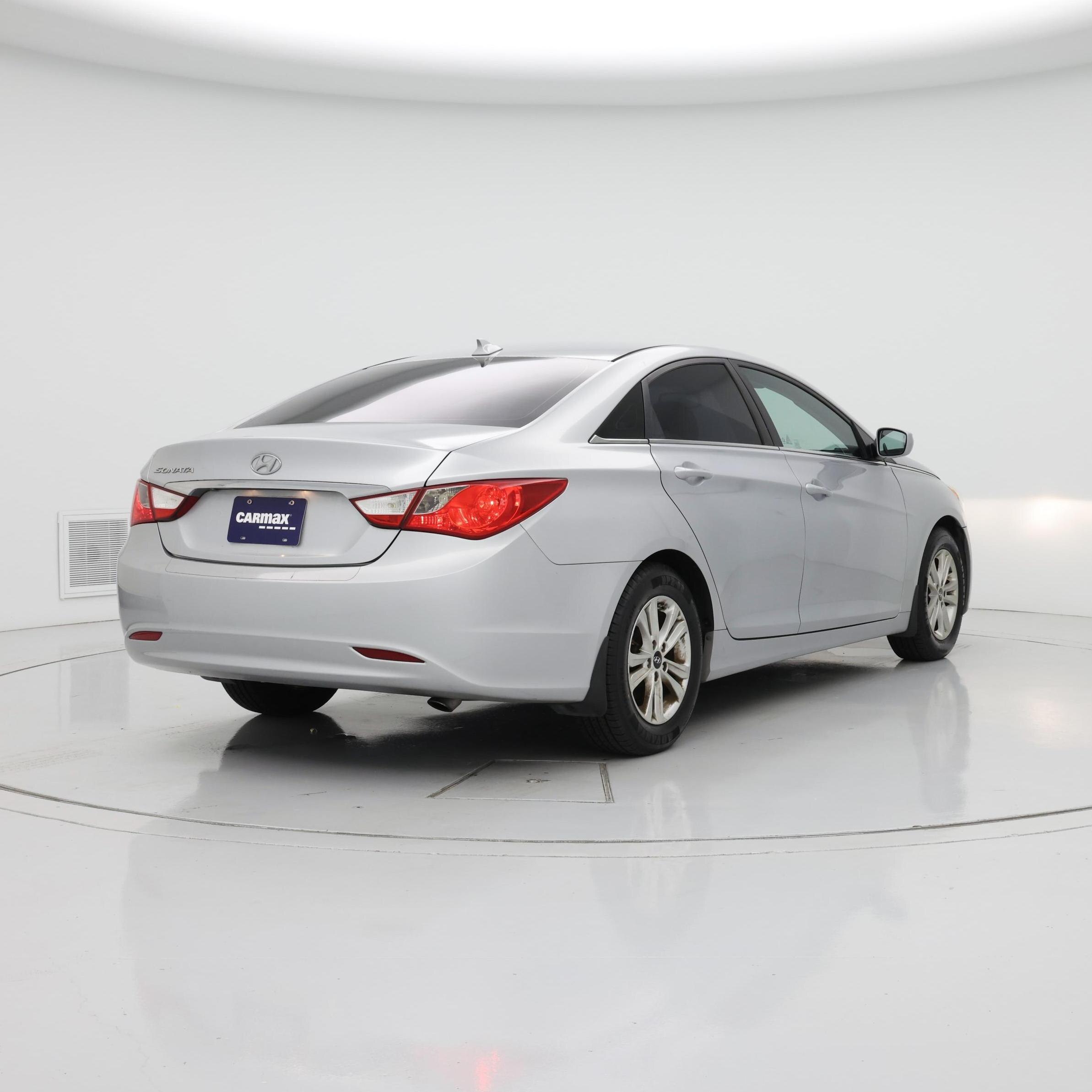 Thumbnail: 2013 Hyundai Sonata - 8