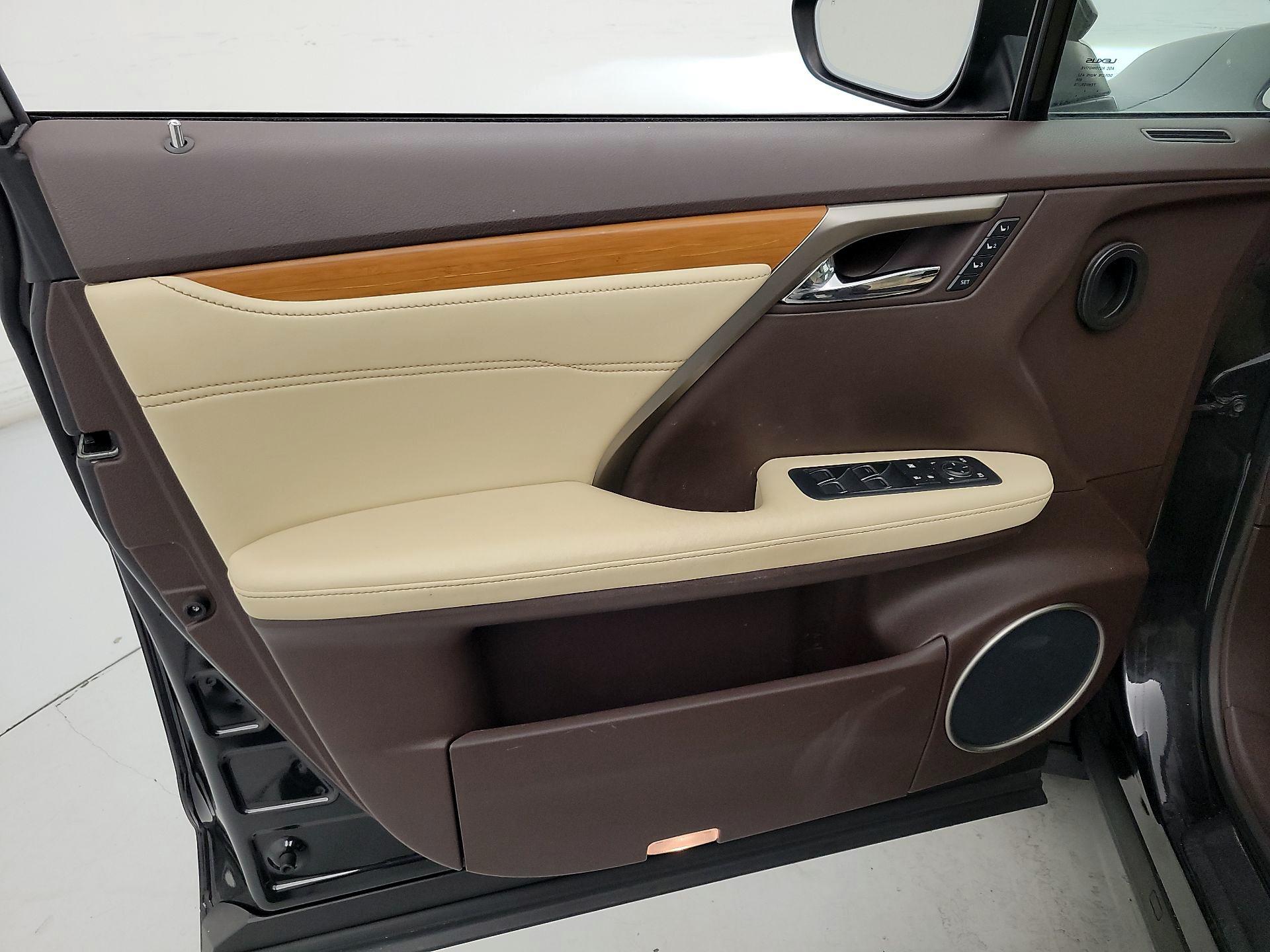 Thumbnail: 2016 Lexus RX - 12