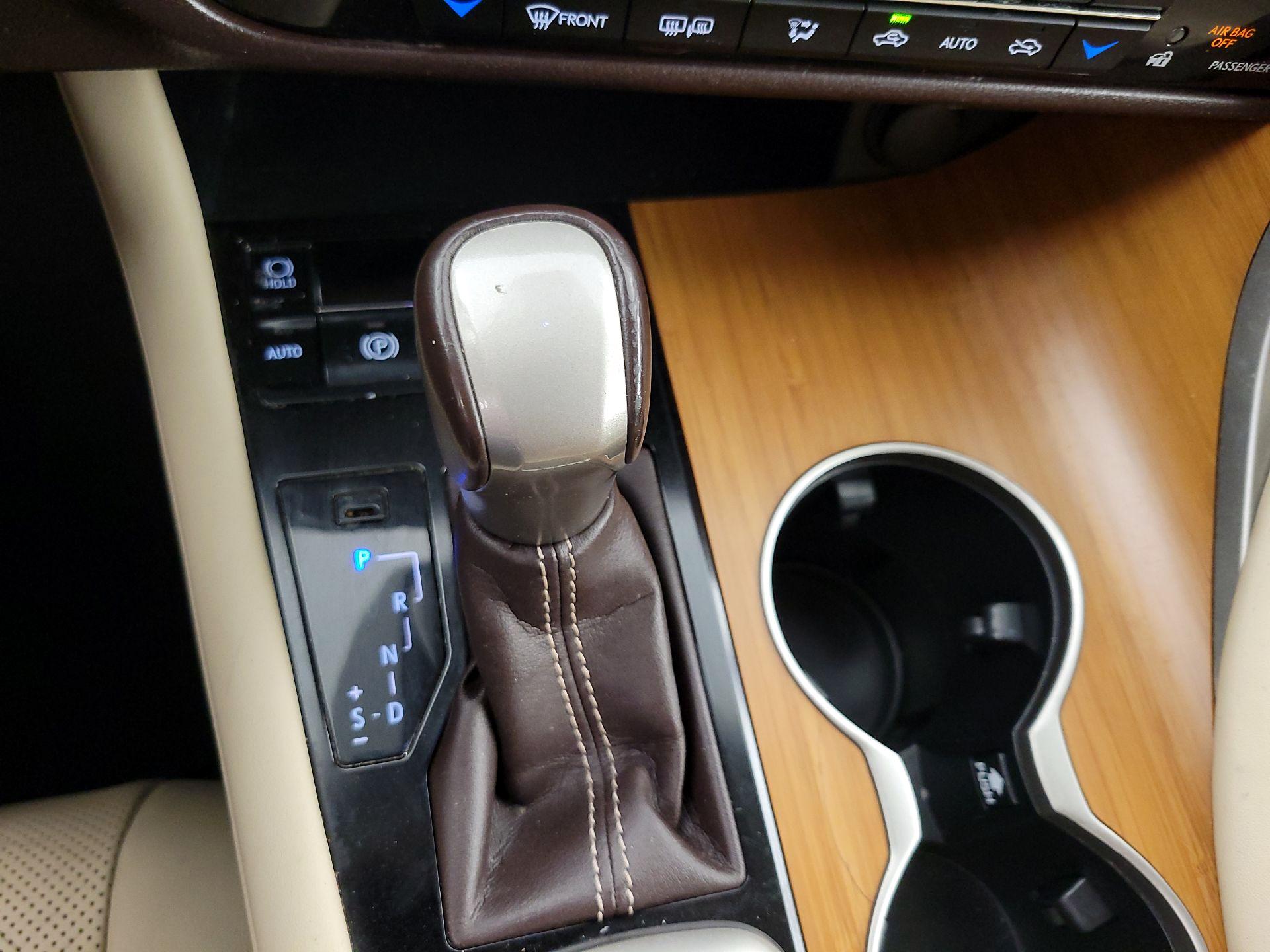 Thumbnail: 2016 Lexus RX - 18